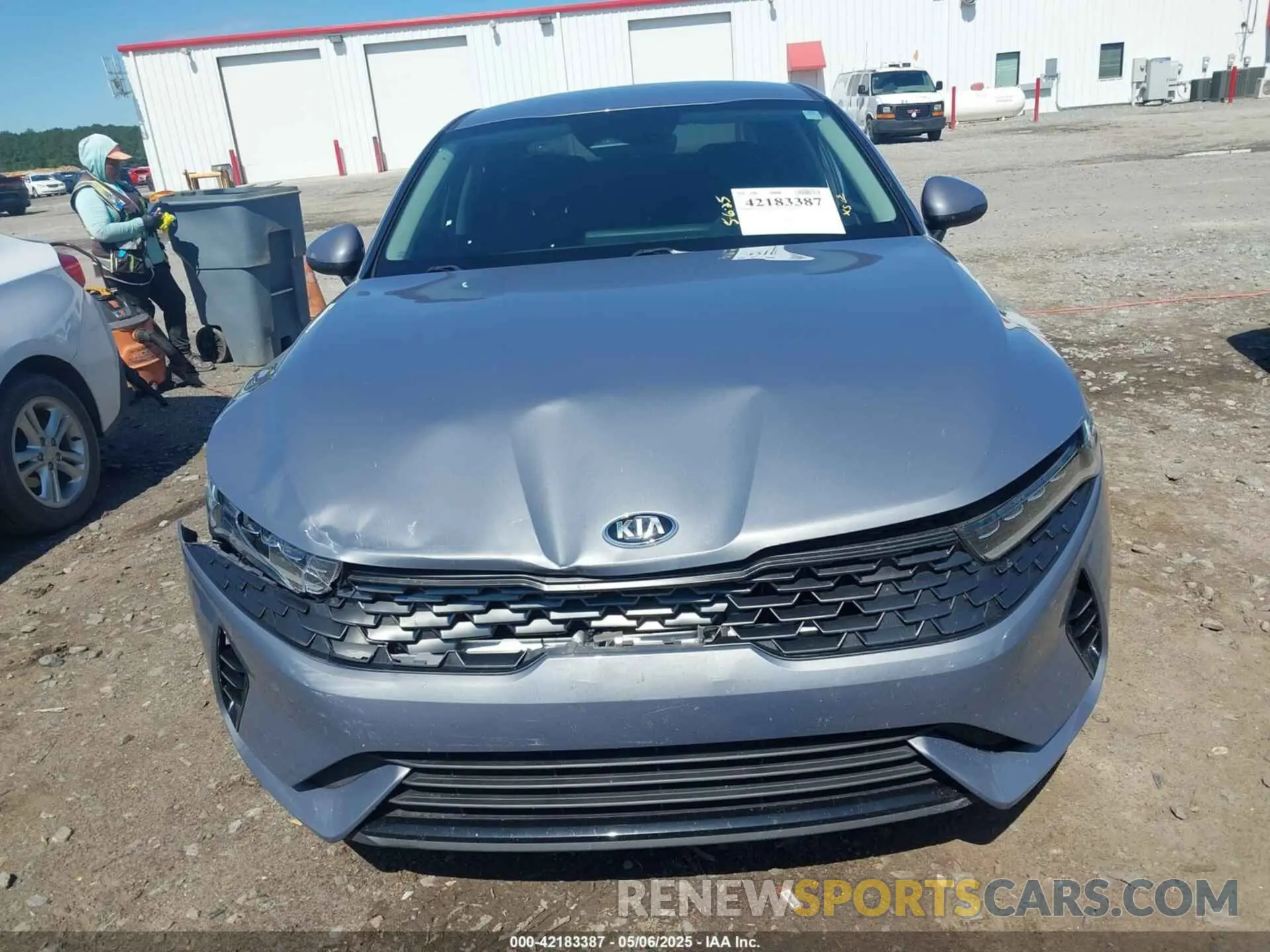 12 fotografías del automóvil dañado 5XXG14J21MG020801 KIA K5 2021