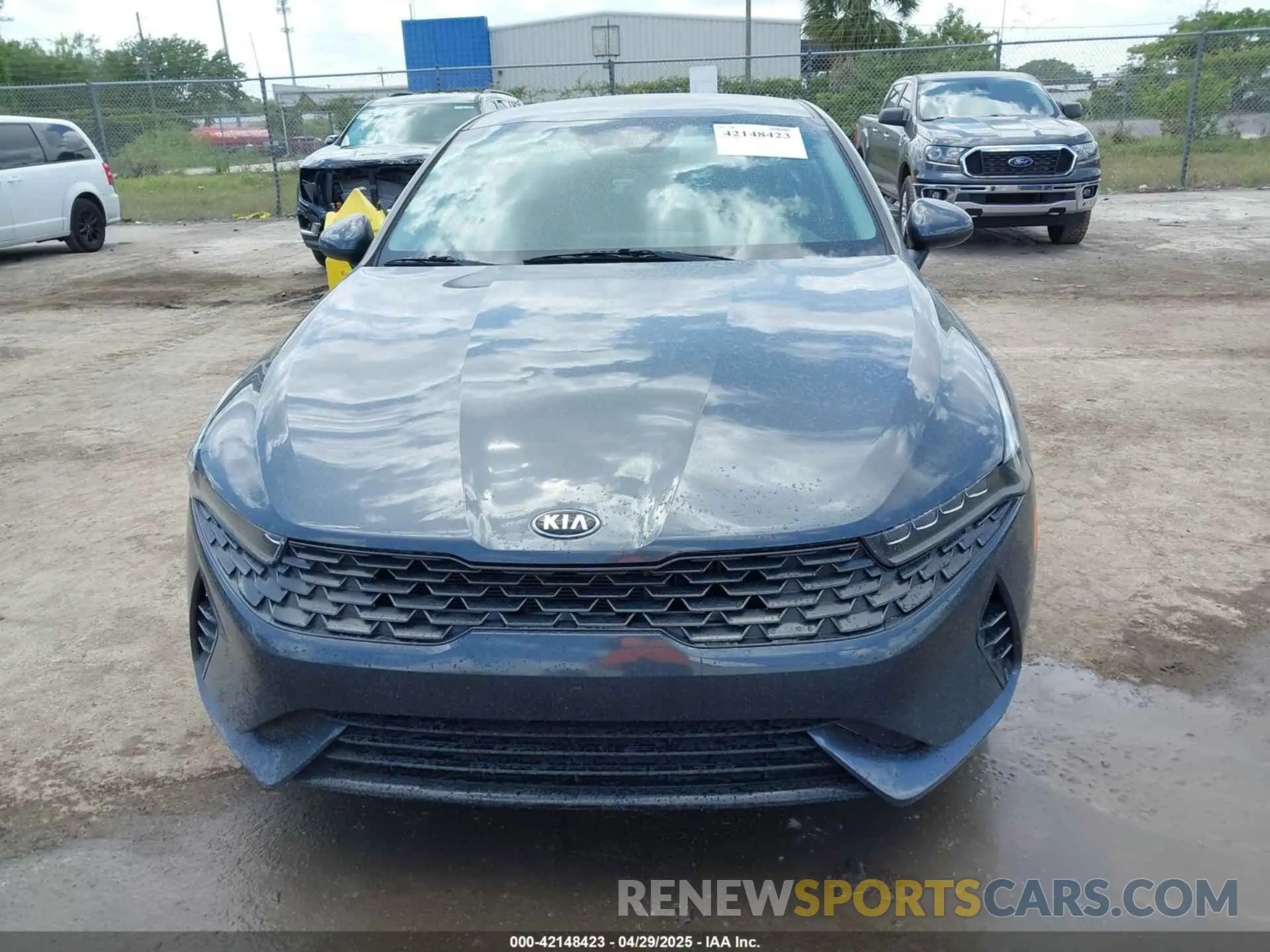 12 fotografías del automóvil dañado 5XXG14J21MG023942 KIA K5 2021