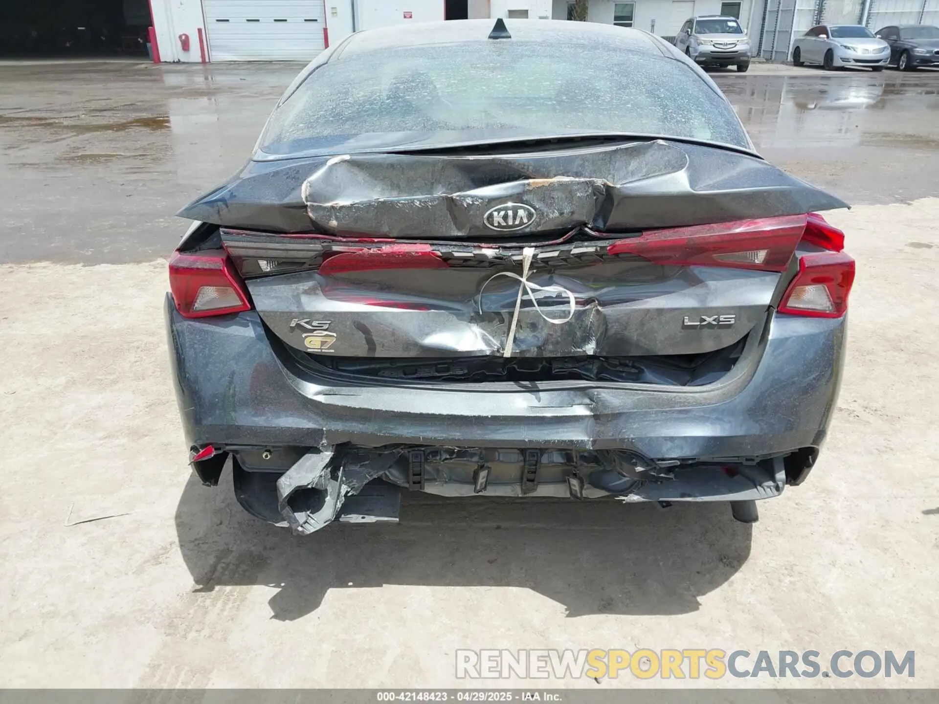 16 fotografías del automóvil dañado 5XXG14J21MG023942 KIA K5 2021