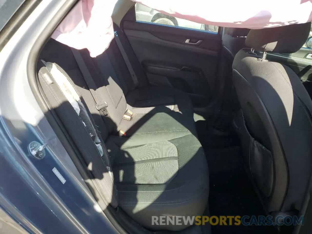 10 fotografías del automóvil dañado 5XXG14J21MG071845 KIA K5 2021