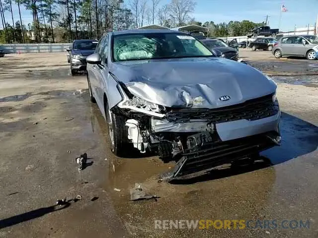 13 fotografías del automóvil dañado 5XXG14J21MG071845 KIA K5 2021