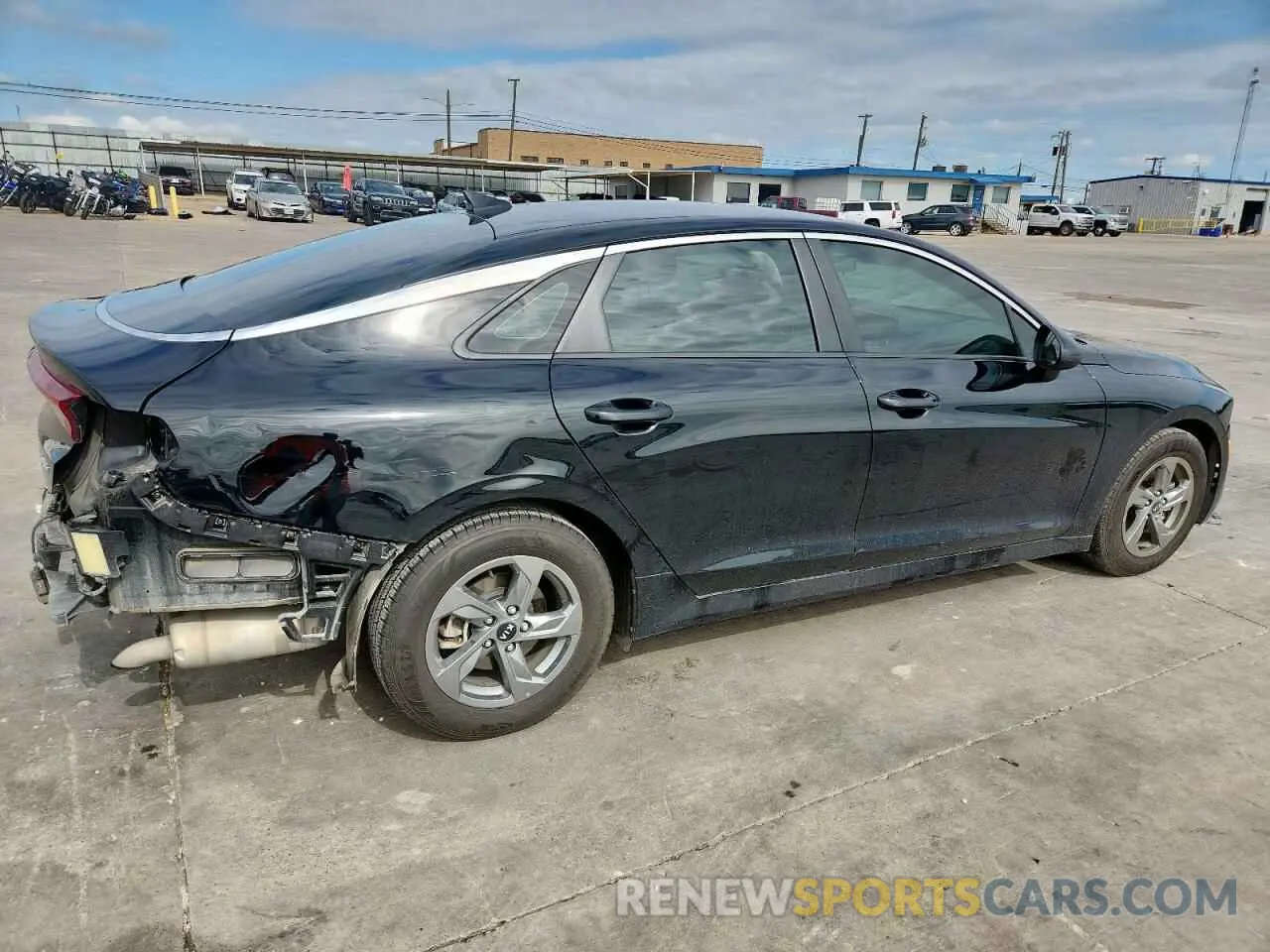 3 fotografías del automóvil dañado 5XXG14J22MG001772 KIA K5 2021