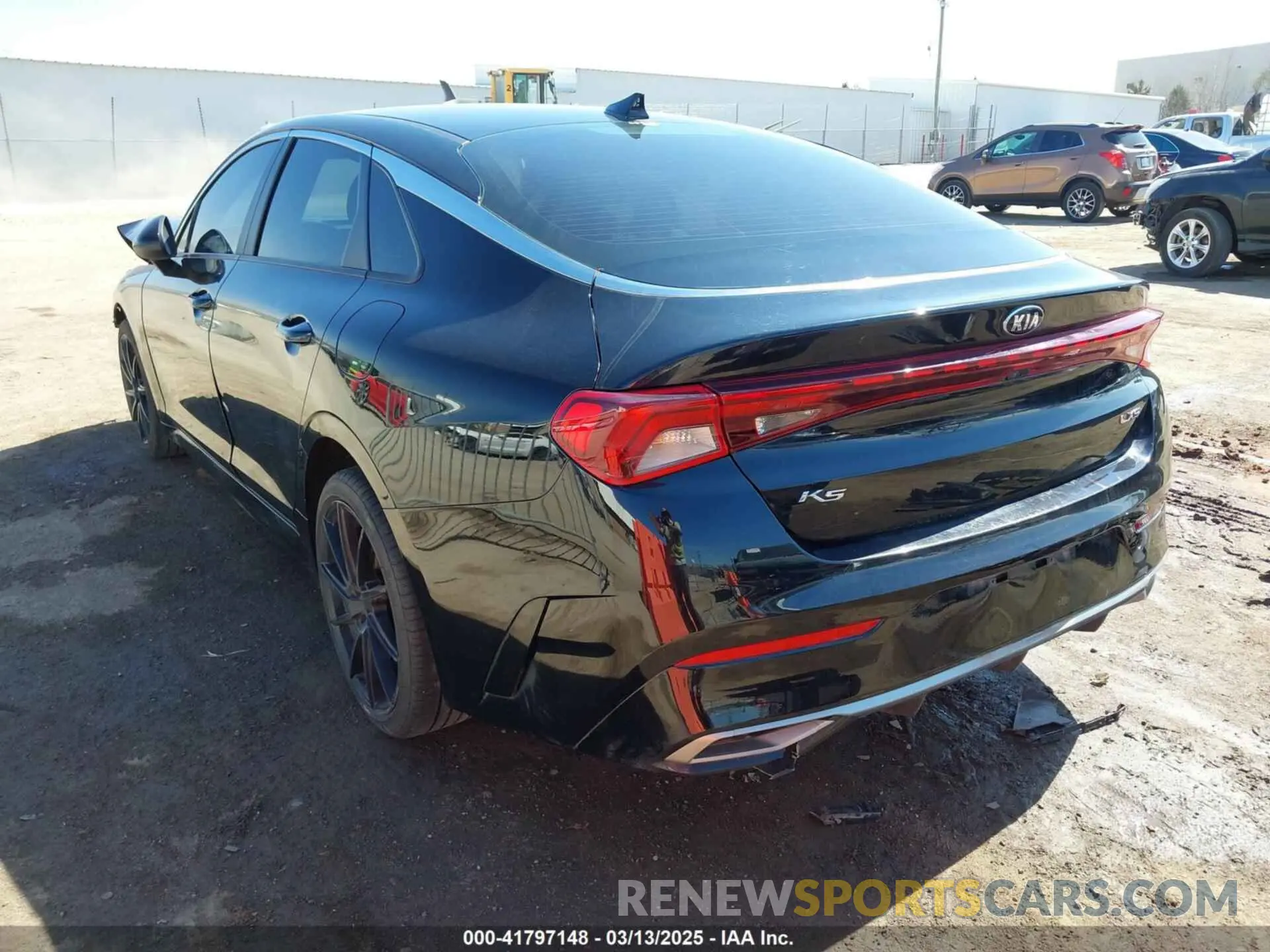 3 fotografías del automóvil dañado 5XXG14J22MG006230 KIA K5 2021