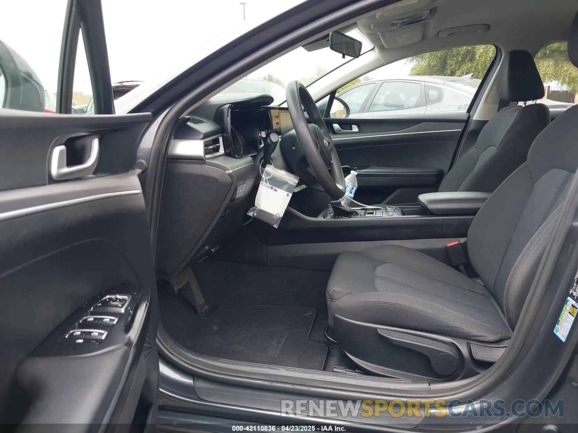 5 fotografías del automóvil dañado 5XXG14J22MG006695 KIA K5 2021