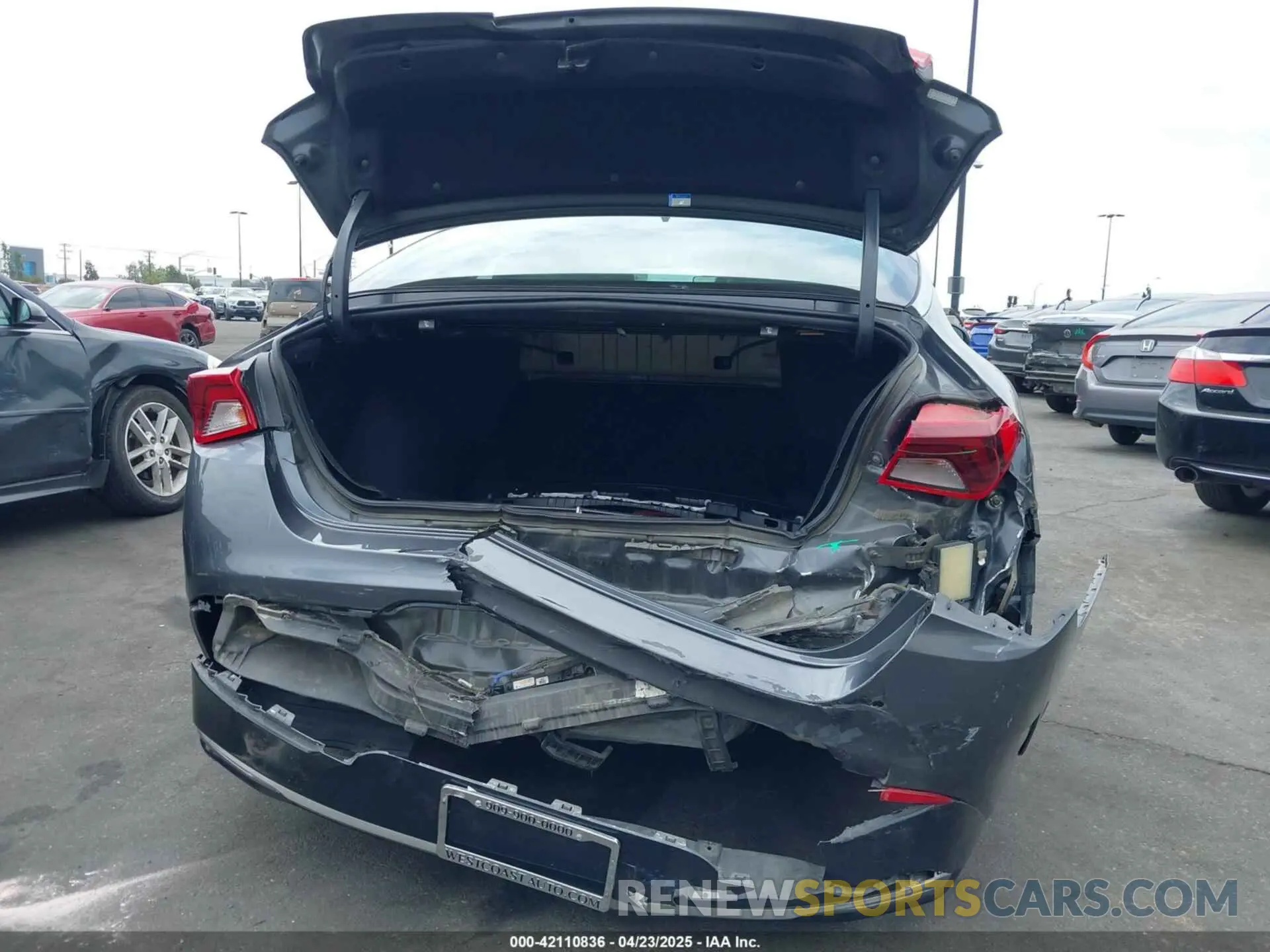 6 fotografías del automóvil dañado 5XXG14J22MG006695 KIA K5 2021
