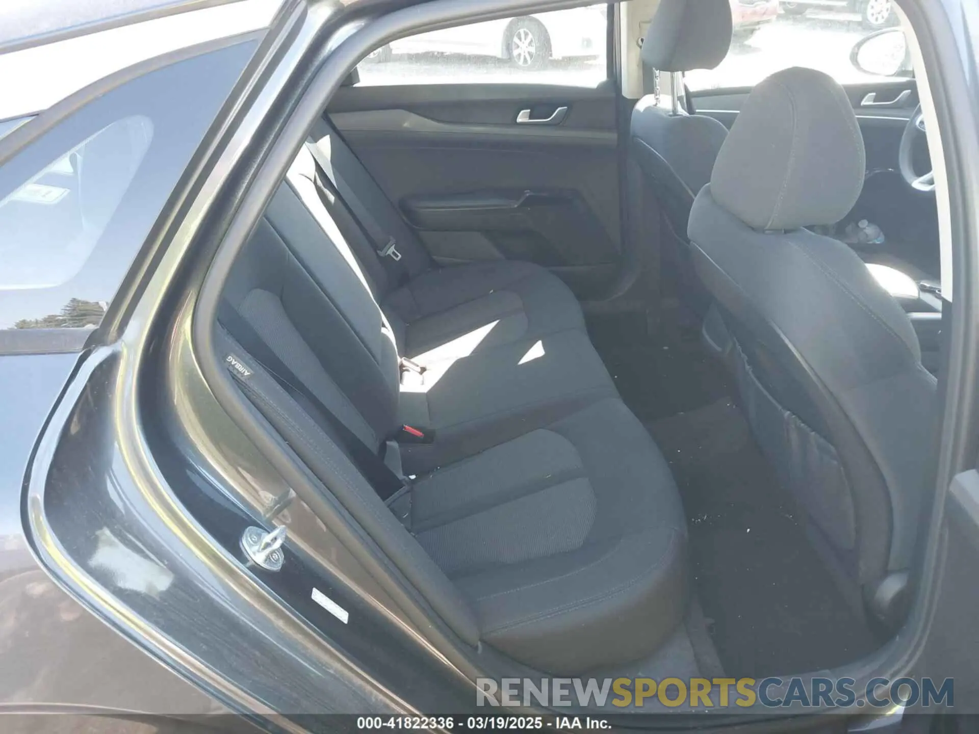 8 fotografías del automóvil dañado 5XXG14J22MG019916 KIA K5 2021