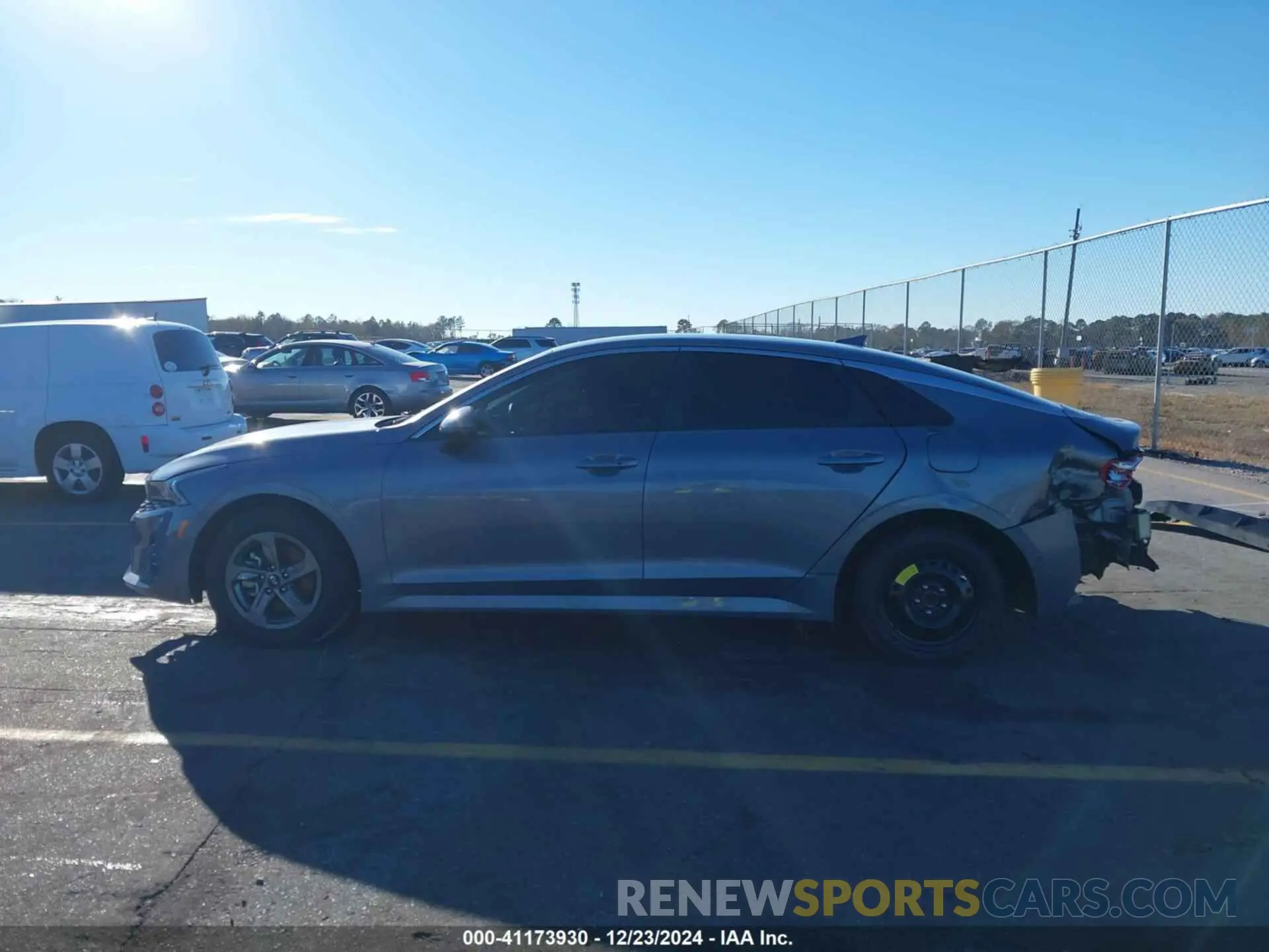 15 fotografías del automóvil dañado 5XXG14J22MG054102 KIA K5 2021