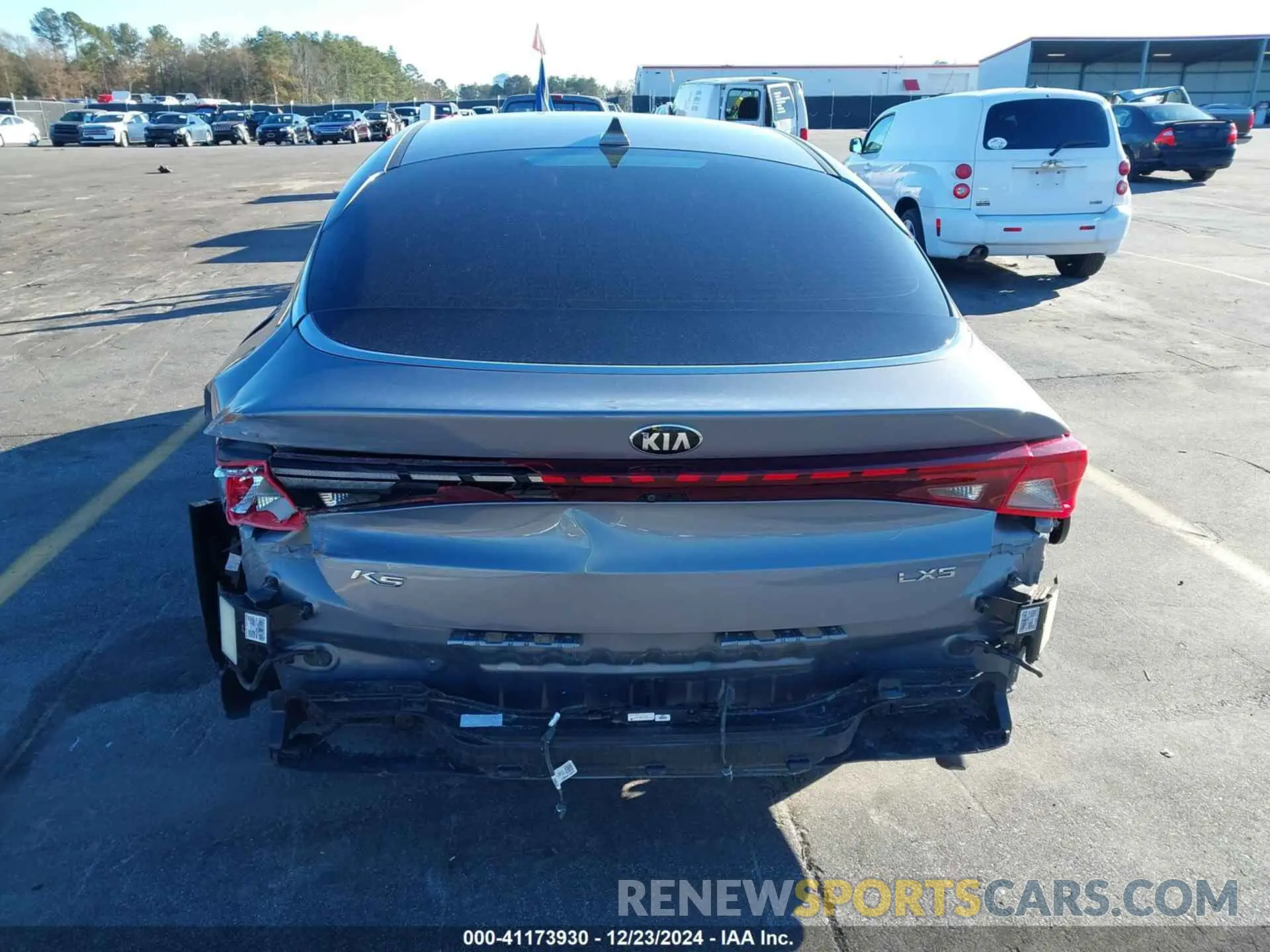 17 fotografías del automóvil dañado 5XXG14J22MG054102 KIA K5 2021