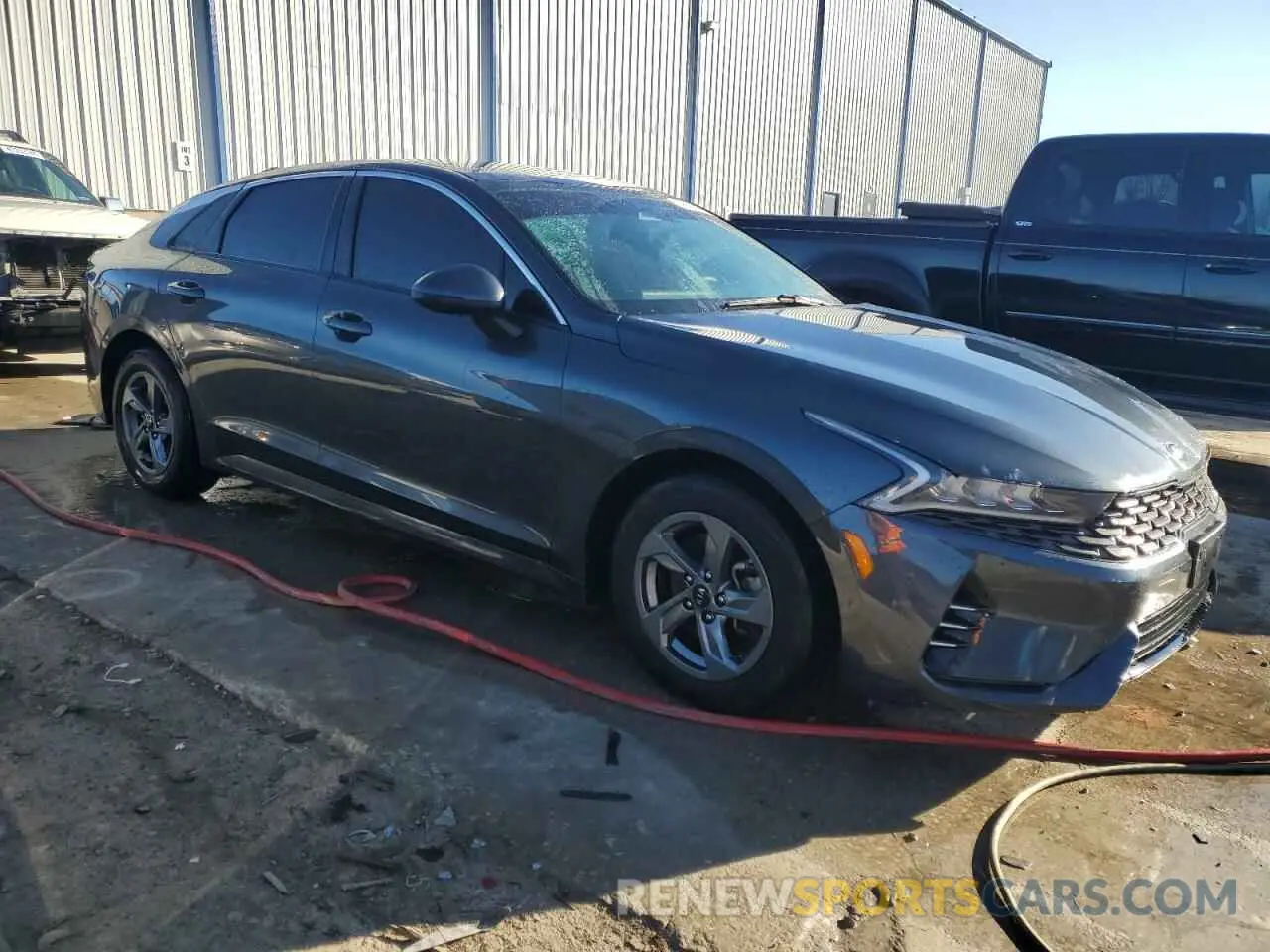 4 fotografías del automóvil dañado 5XXG14J22MG054892 KIA K5 2021