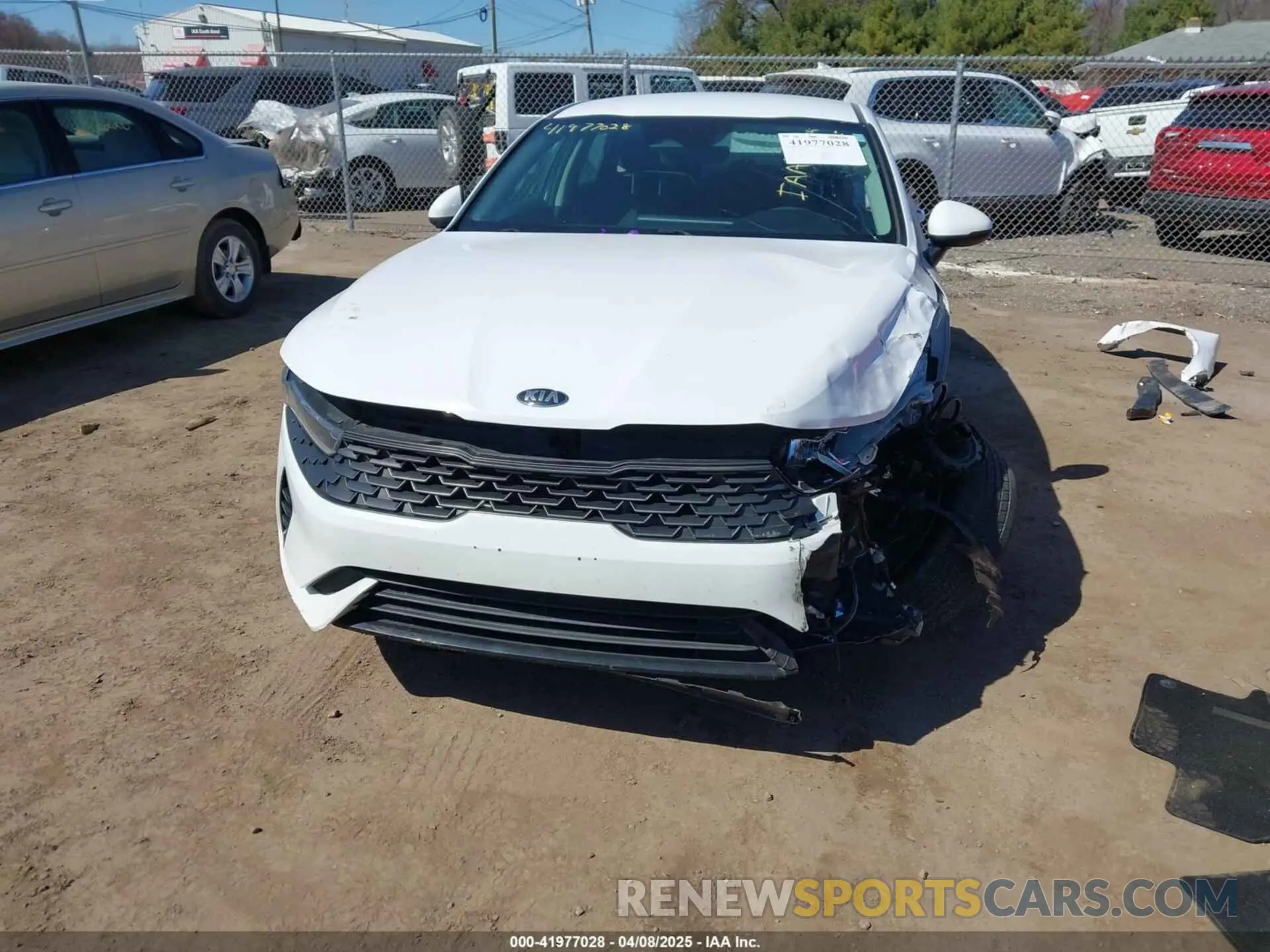 12 fotografías del automóvil dañado 5XXG14J23MG015647 KIA K5 2021