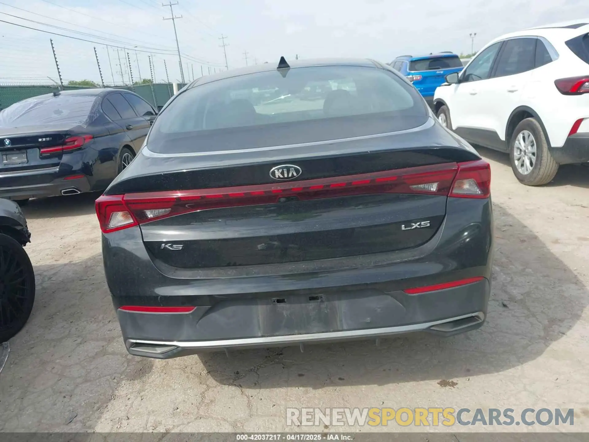 16 fotografías del automóvil dañado 5XXG14J23MG051922 KIA K5 2021