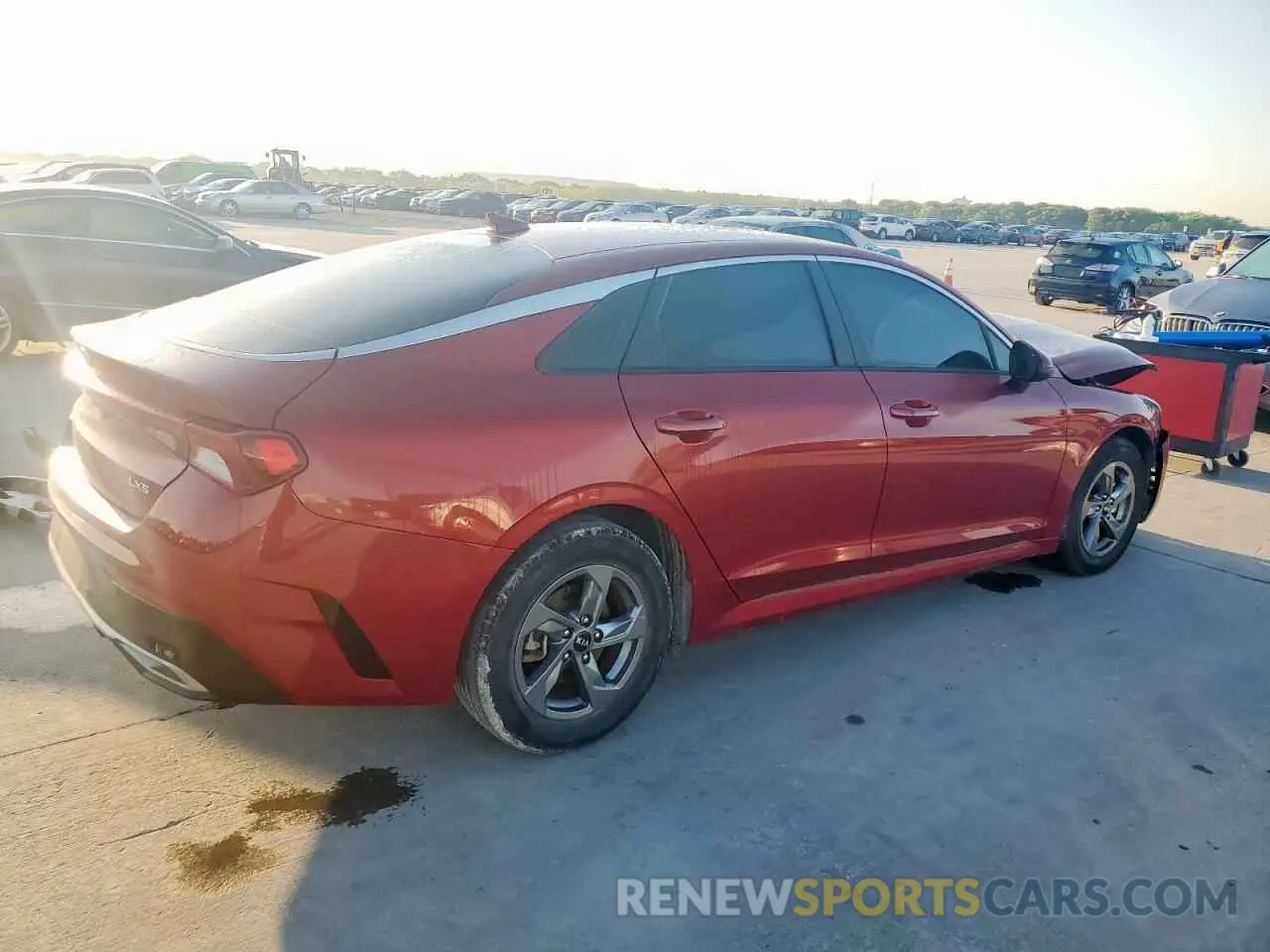 3 fotografías del automóvil dañado 5XXG14J23MG053282 KIA K5 2021