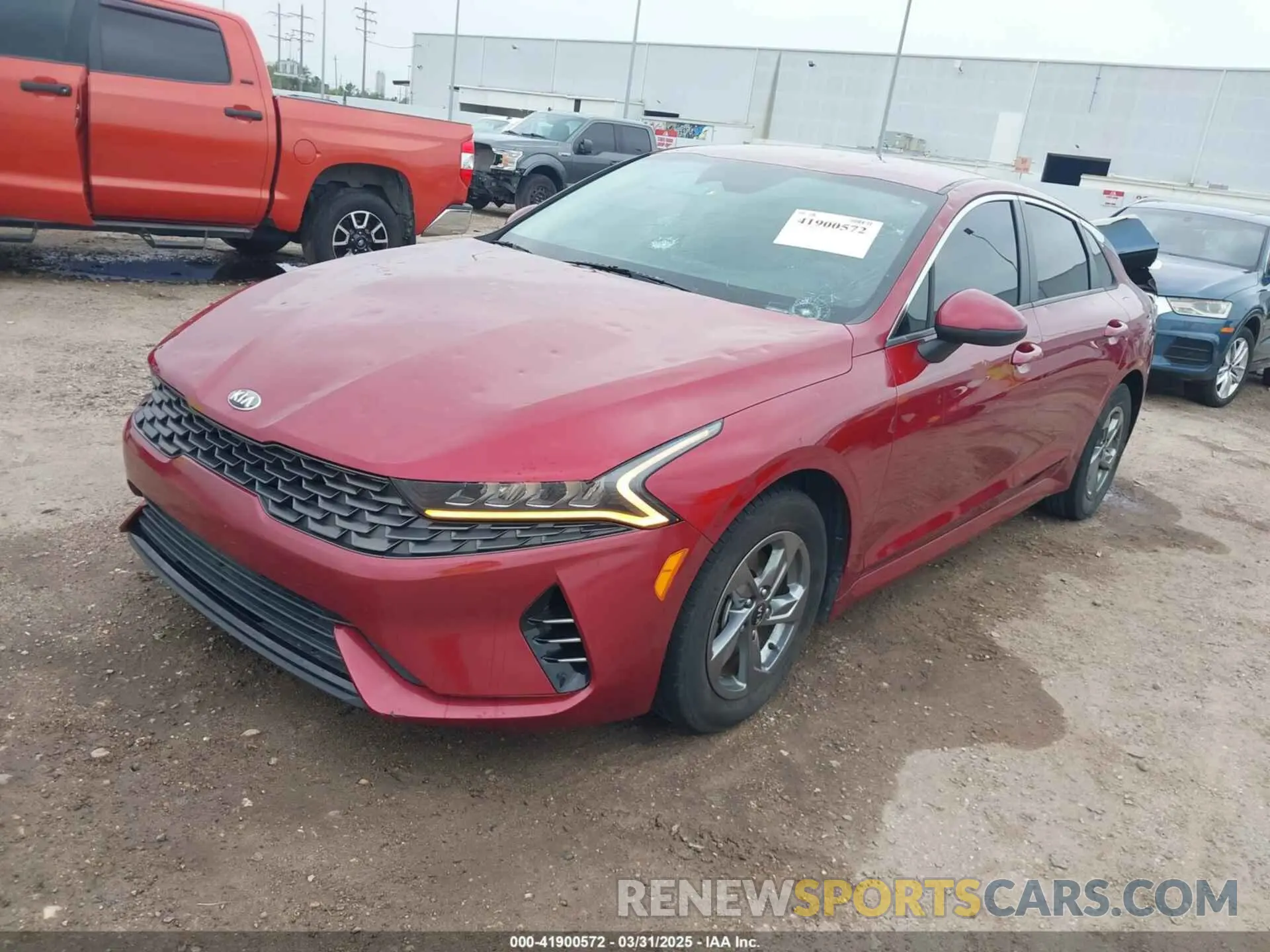 2 fotografías del automóvil dañado 5XXG14J23MG071037 KIA K5 2021