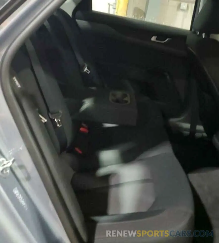 10 fotografías del automóvil dañado 5XXG14J24MG021831 KIA K5 2021