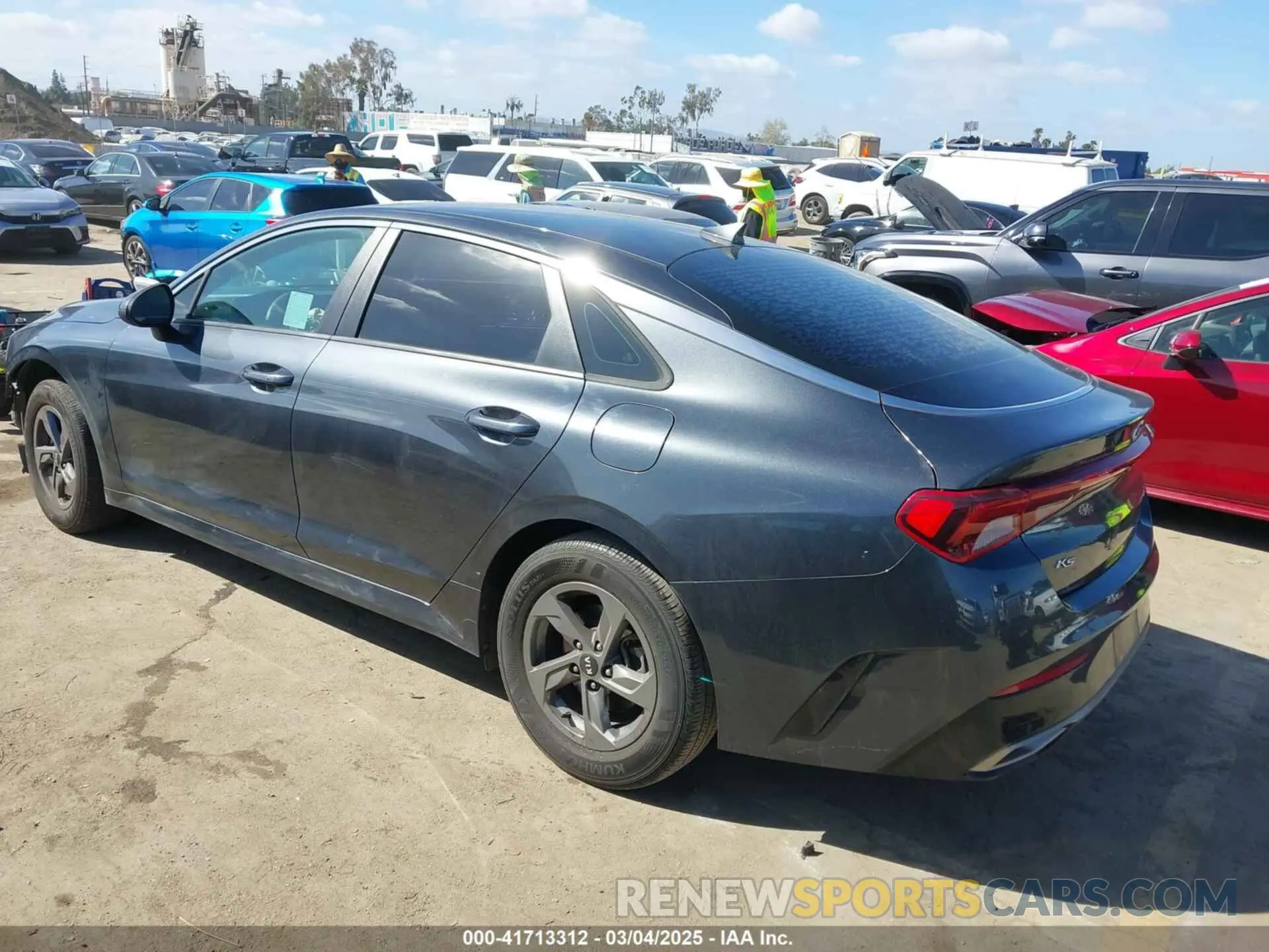 3 fotografías del automóvil dañado 5XXG14J24MG038158 KIA K5 2021