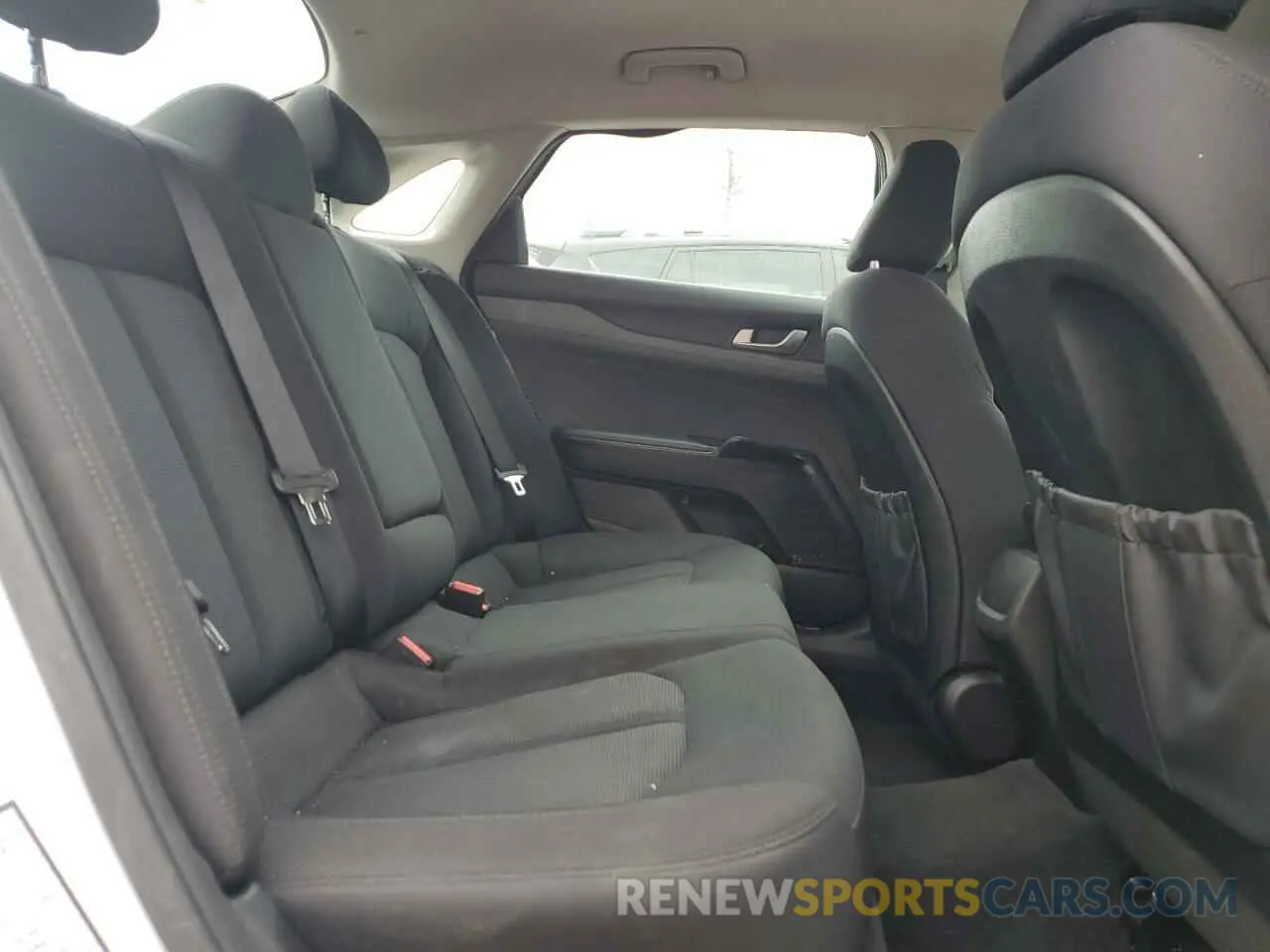 11 fotografías del automóvil dañado 5XXG14J24MG059866 KIA K5 2021
