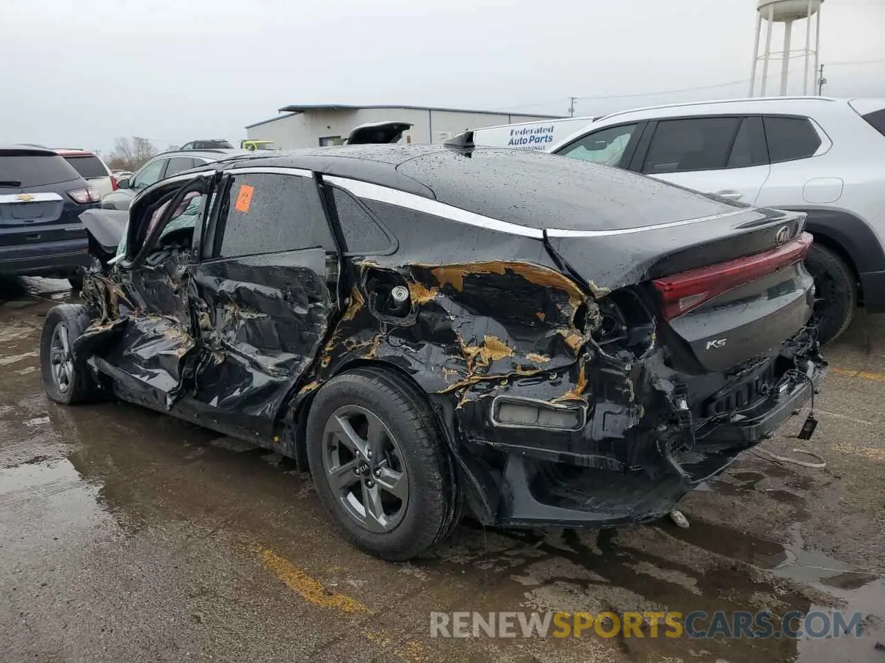 2 fotografías del automóvil dañado 5XXG14J25MG071573 KIA K5 2021