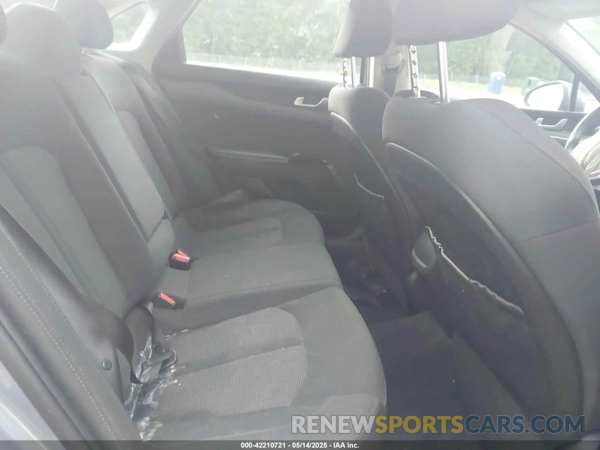 8 fotografías del automóvil dañado 5XXG14J26MG008143 KIA K5 2021