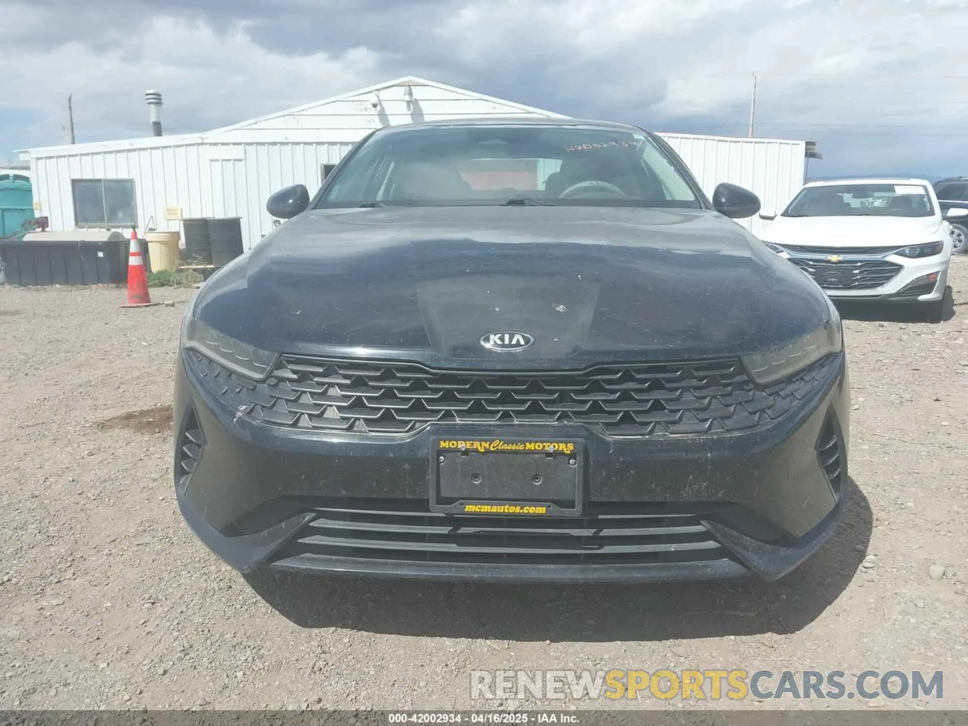 11 fotografías del automóvil dañado 5XXG14J26MG043720 KIA K5 2021