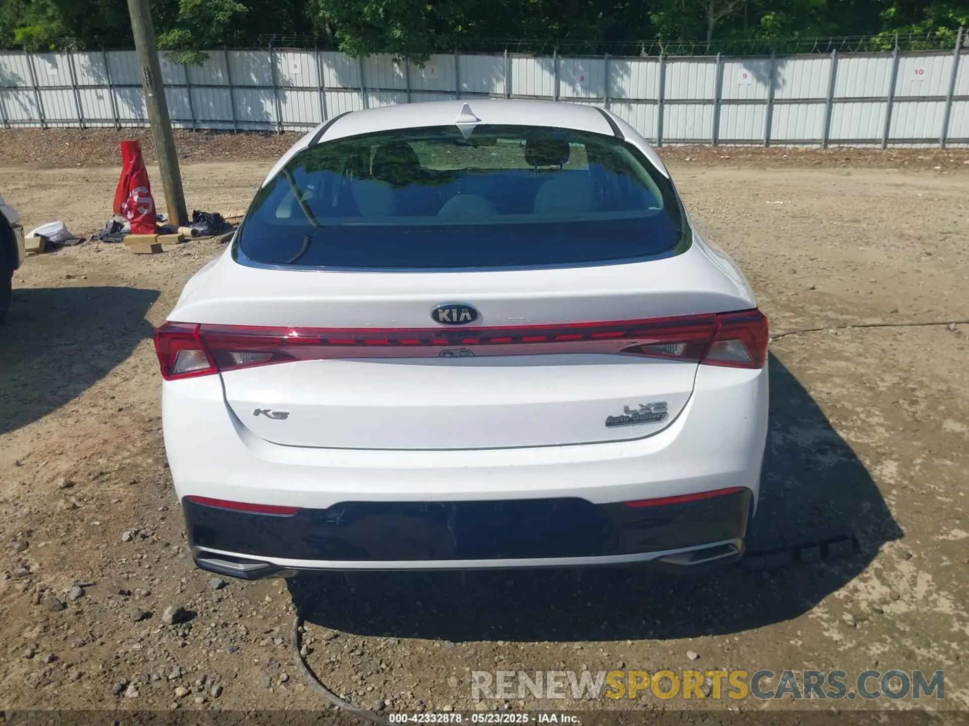 16 fotografías del automóvil dañado 5XXG14J26MG050439 KIA K5 2021