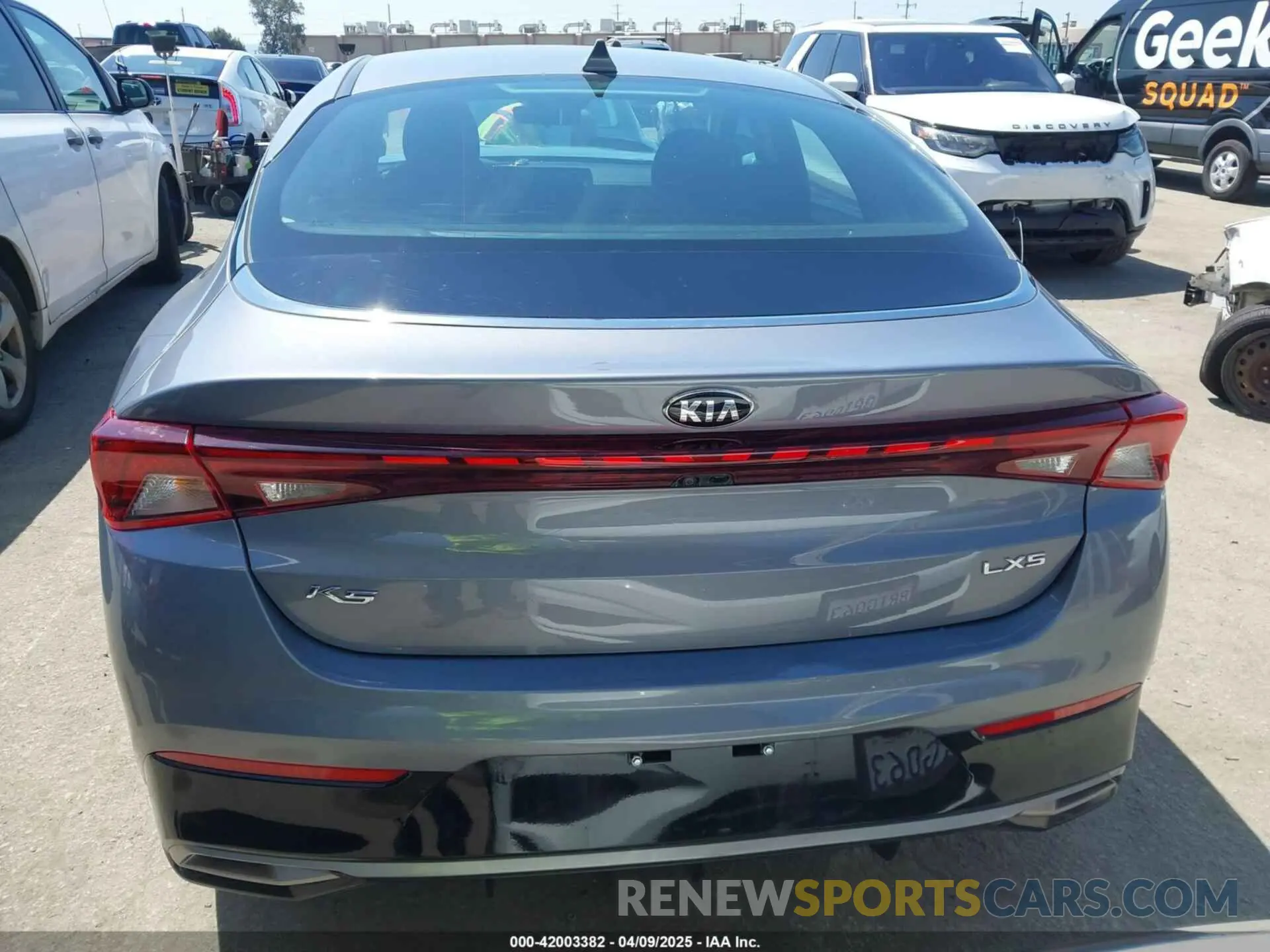 16 fotografías del automóvil dañado 5XXG14J26MG057794 KIA K5 2021