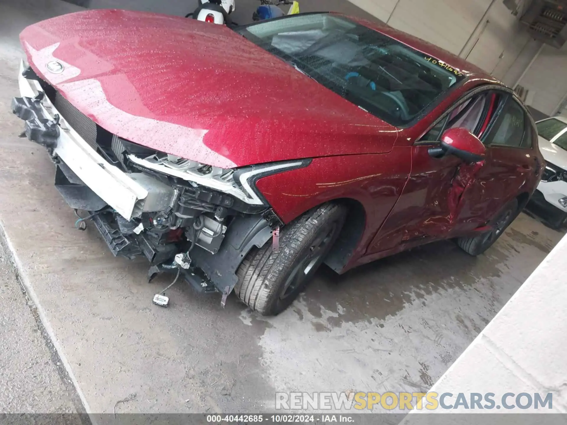 2 fotografías del automóvil dañado 5XXG14J28MG016177 KIA K5 2021