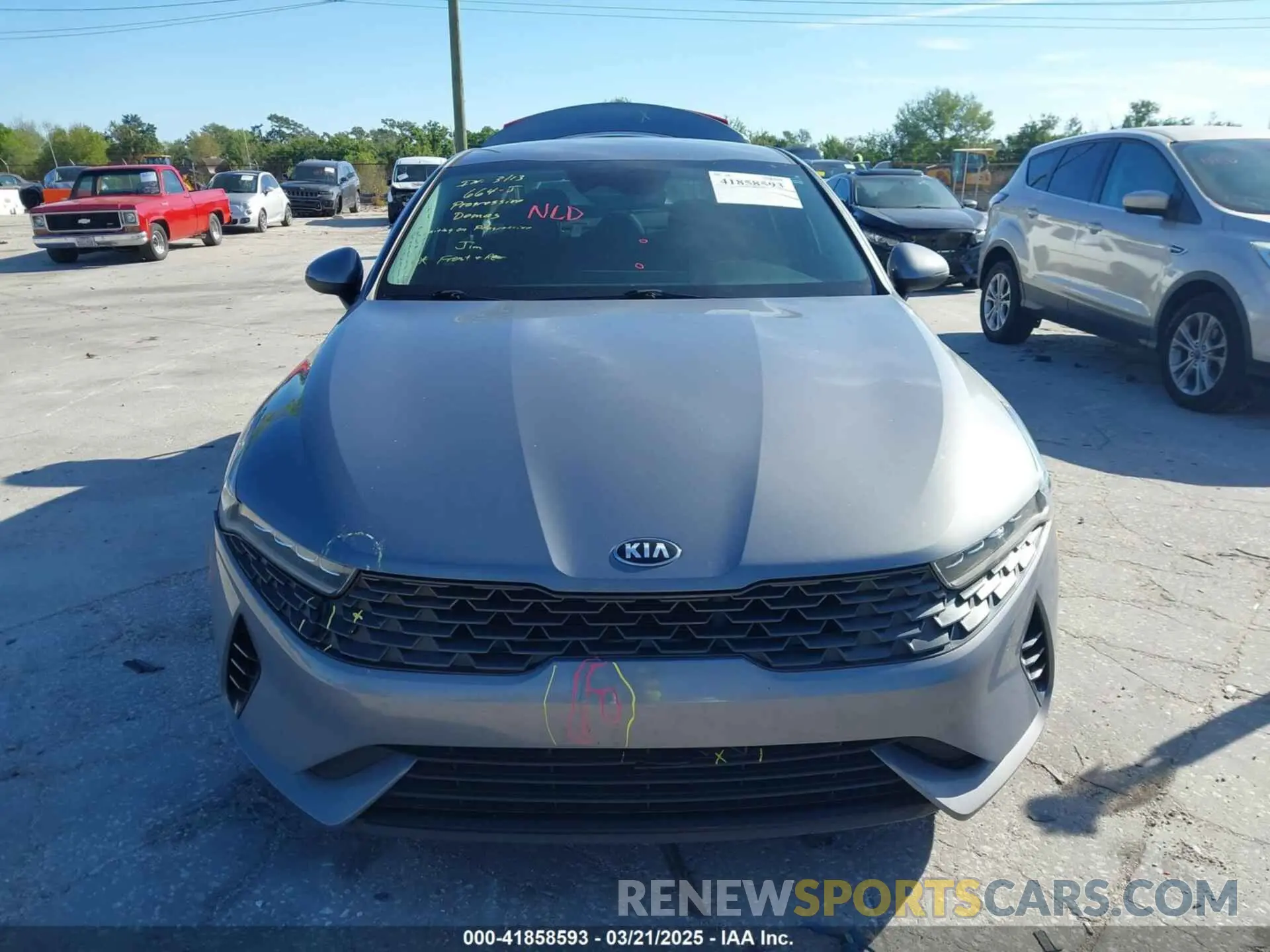13 fotografías del automóvil dañado 5XXG14J28MG024778 KIA K5 2021