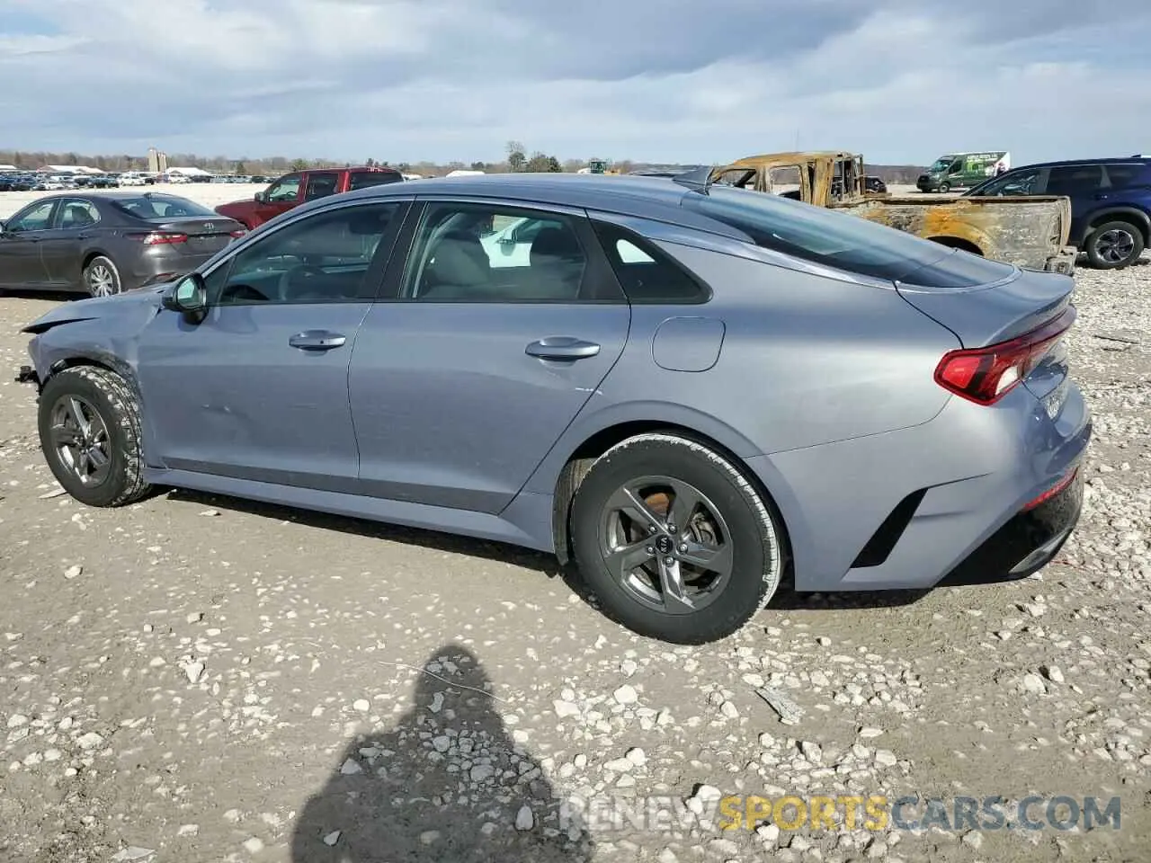 2 fotografías del automóvil dañado 5XXG14J28MG025901 KIA K5 2021