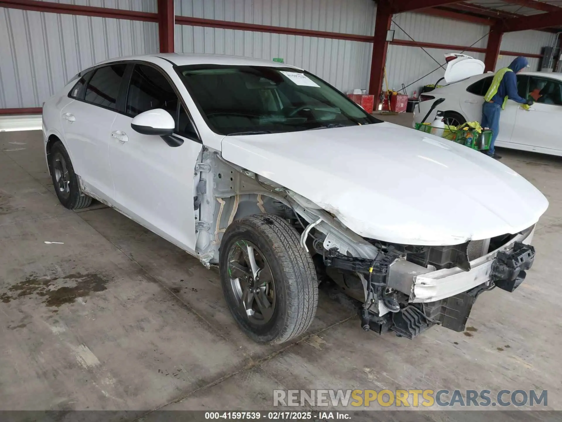 1 fotografías del automóvil dañado 5XXG14J28MG046392 KIA K5 2021