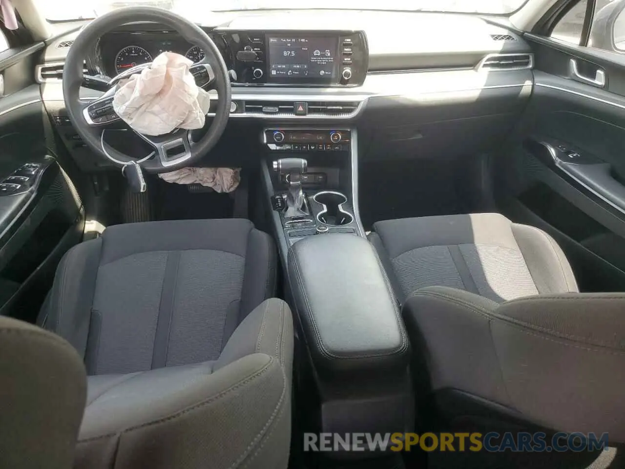 8 fotografías del automóvil dañado 5XXG14J28MG047705 KIA K5 2021