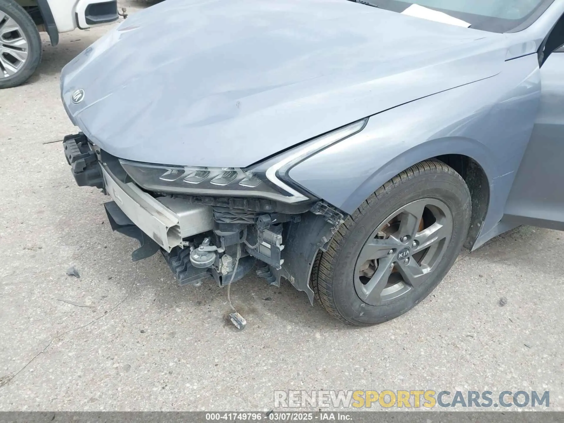 6 fotografías del automóvil dañado 5XXG14J28MG048031 KIA K5 2021