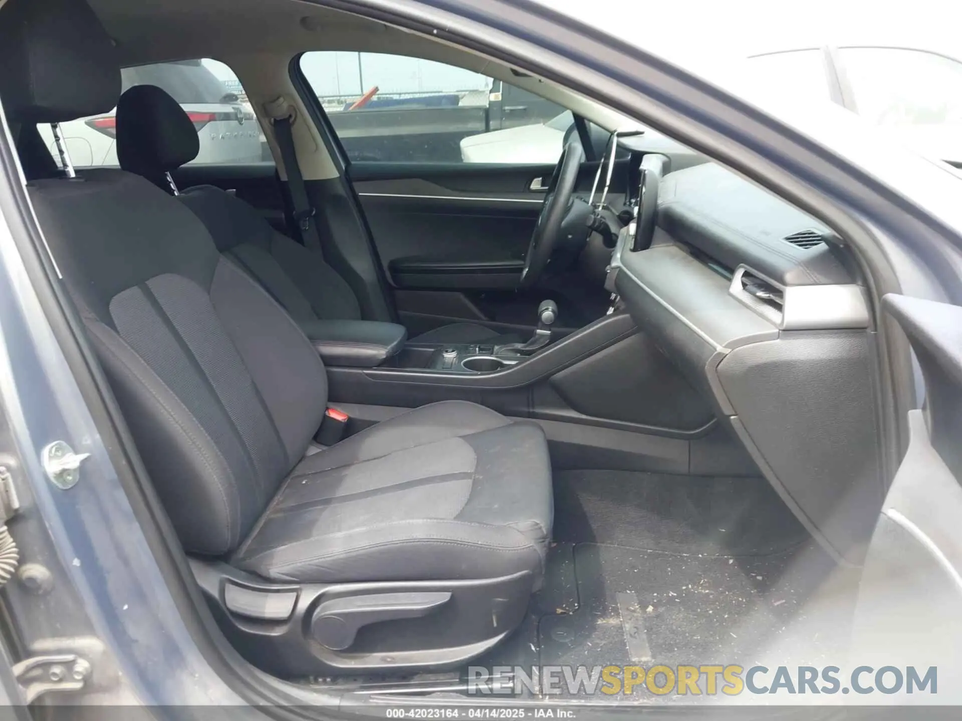 5 fotografías del automóvil dañado 5XXG14J28MG060020 KIA K5 2021