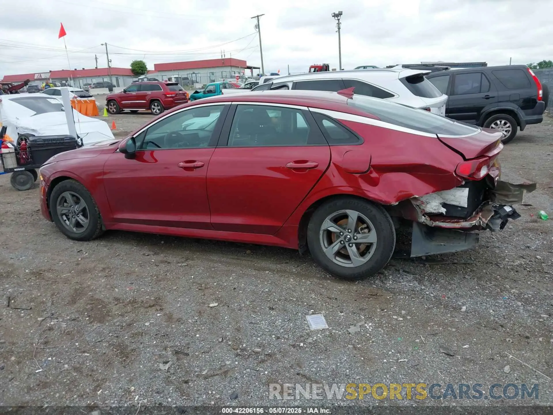 14 fotografías del automóvil dañado 5XXG14J28MG076346 KIA K5 2021