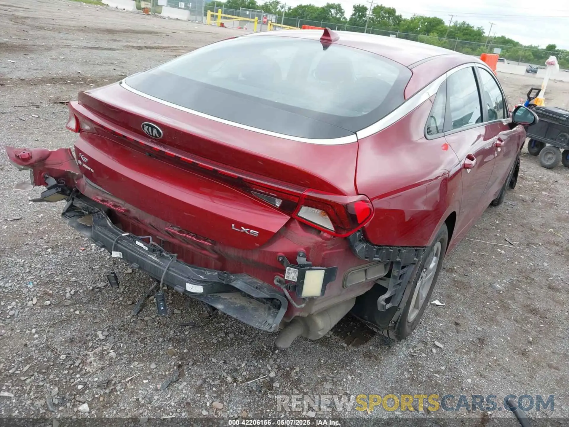 4 fotografías del automóvil dañado 5XXG14J28MG076346 KIA K5 2021