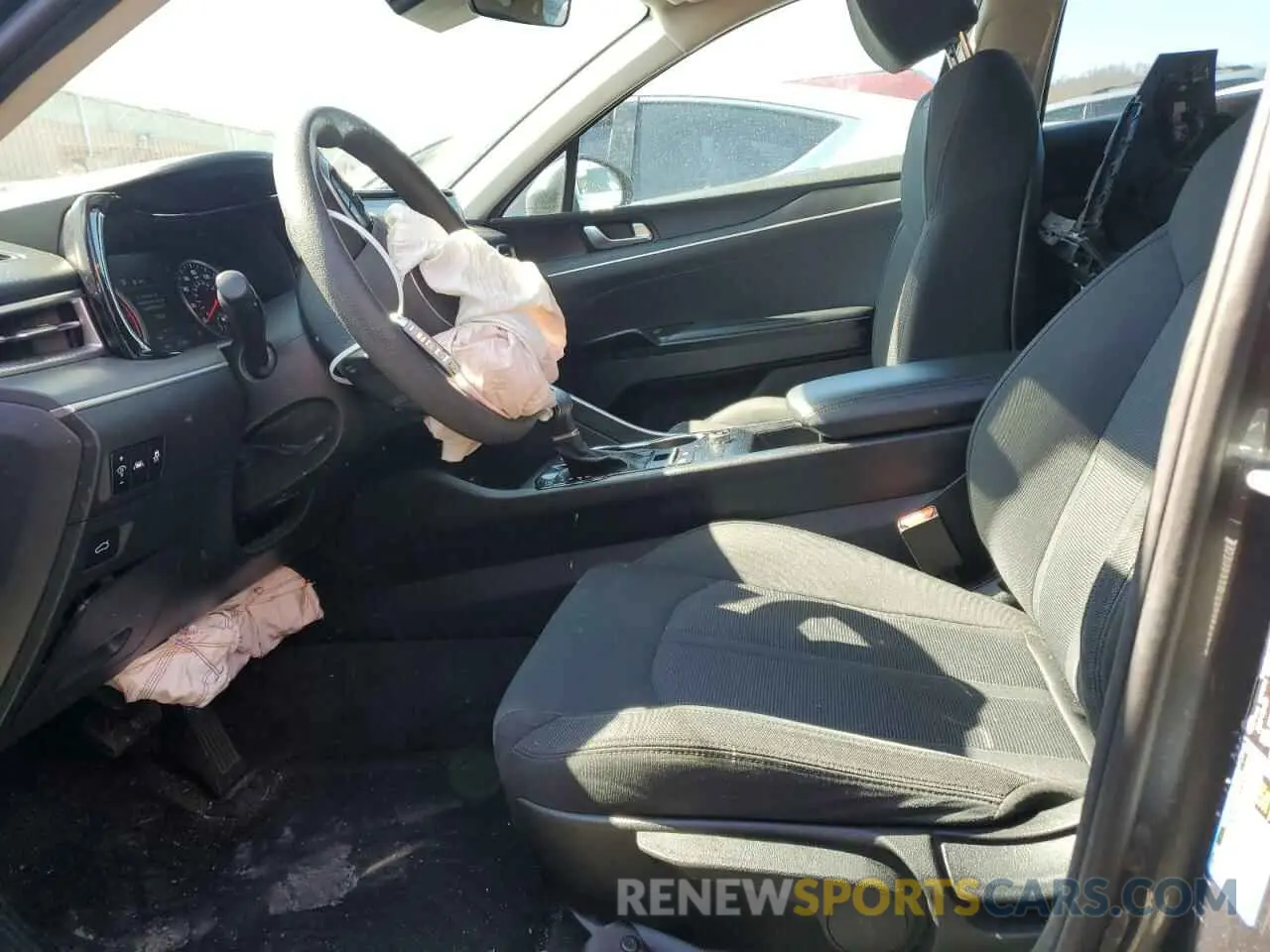 7 fotografías del automóvil dañado 5XXG14J29MG002028 KIA K5 2021