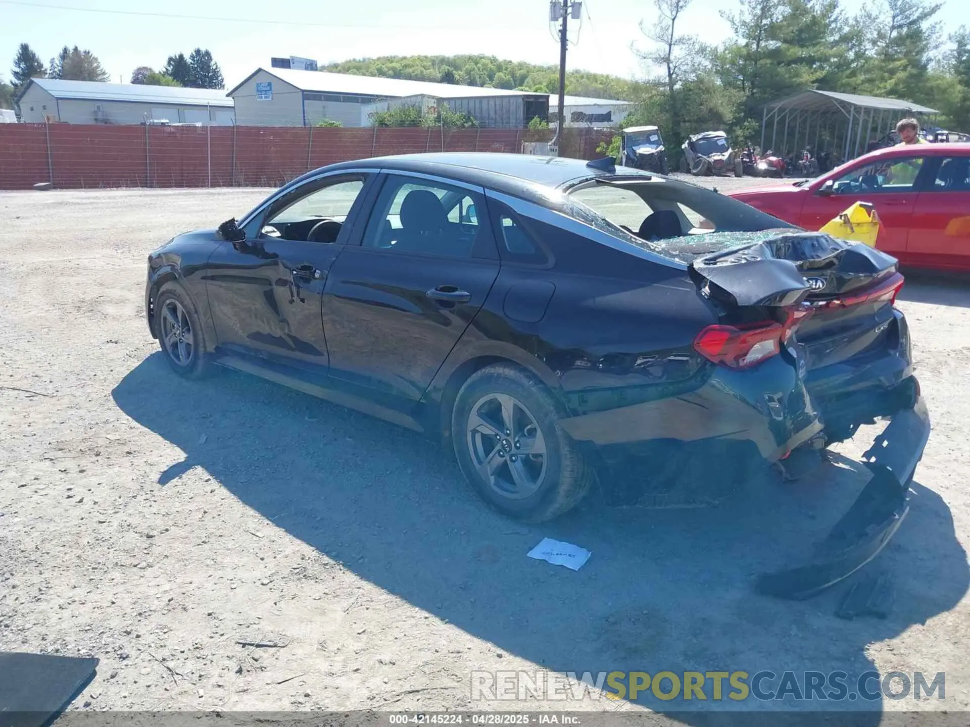 3 fotografías del automóvil dañado 5XXG14J29MG002062 KIA K5 2021