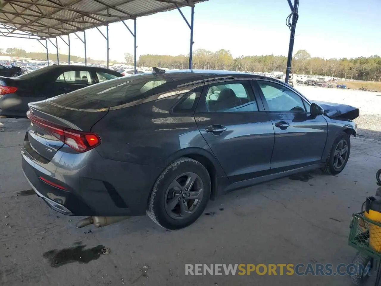 3 fotografías del automóvil dañado 5XXG14J29MG037572 KIA K5 2021