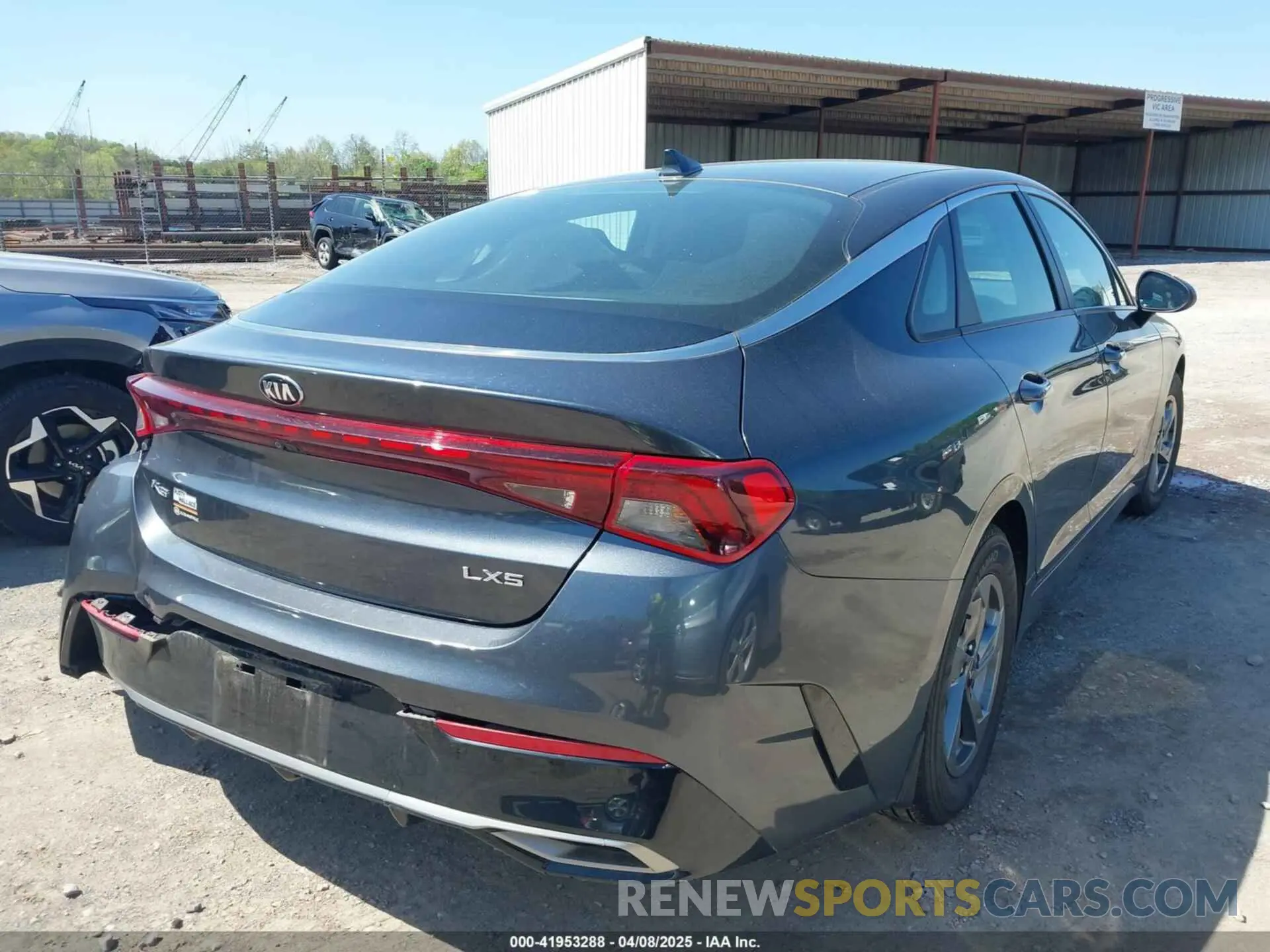 4 fotografías del automóvil dañado 5XXG14J2XMG004144 KIA K5 2021