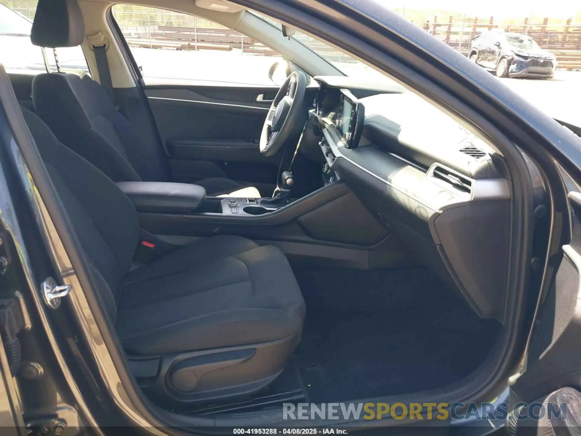 5 fotografías del automóvil dañado 5XXG14J2XMG004144 KIA K5 2021