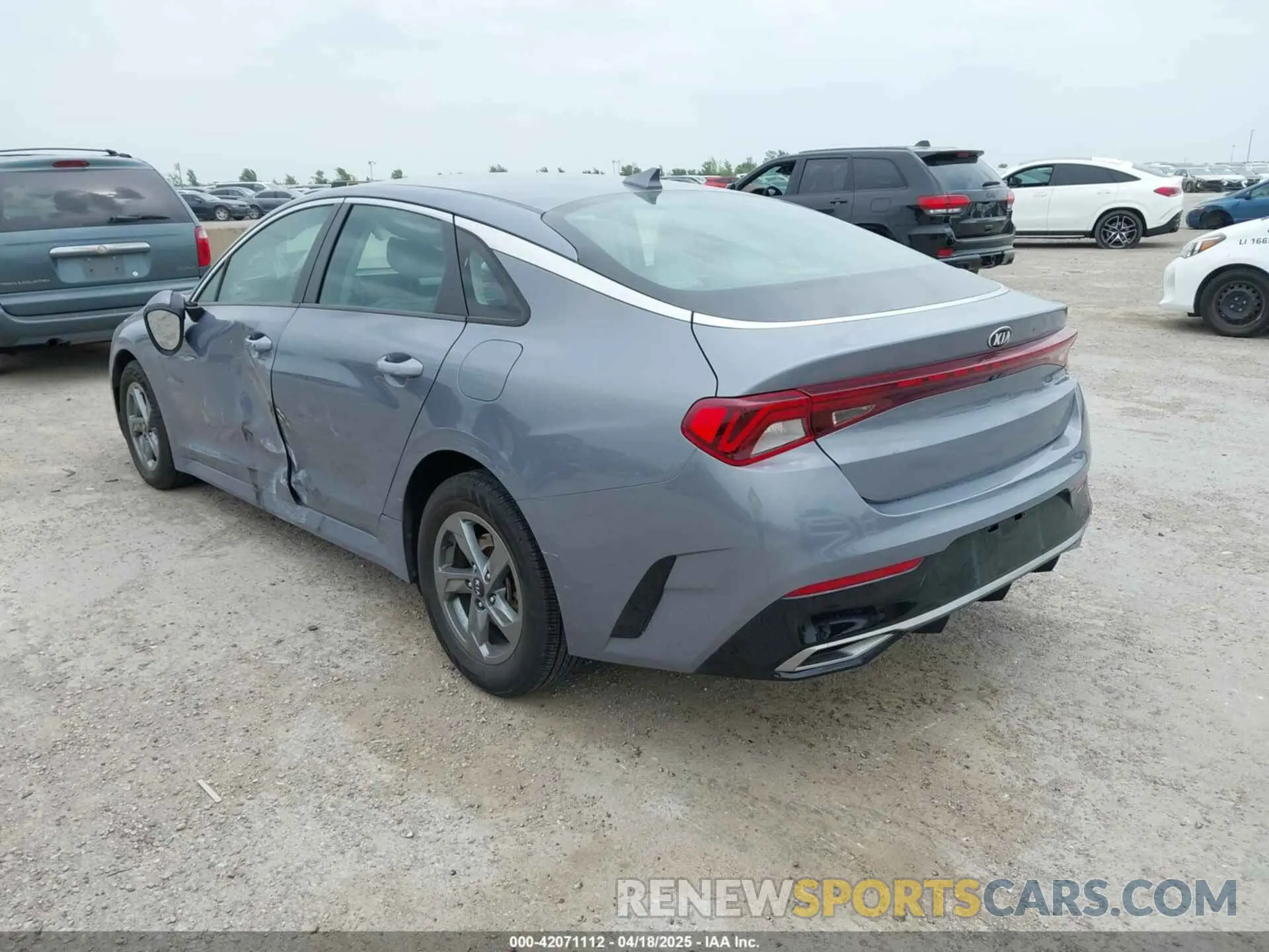 3 fotografías del automóvil dañado 5XXG14J2XMG012129 KIA K5 2021
