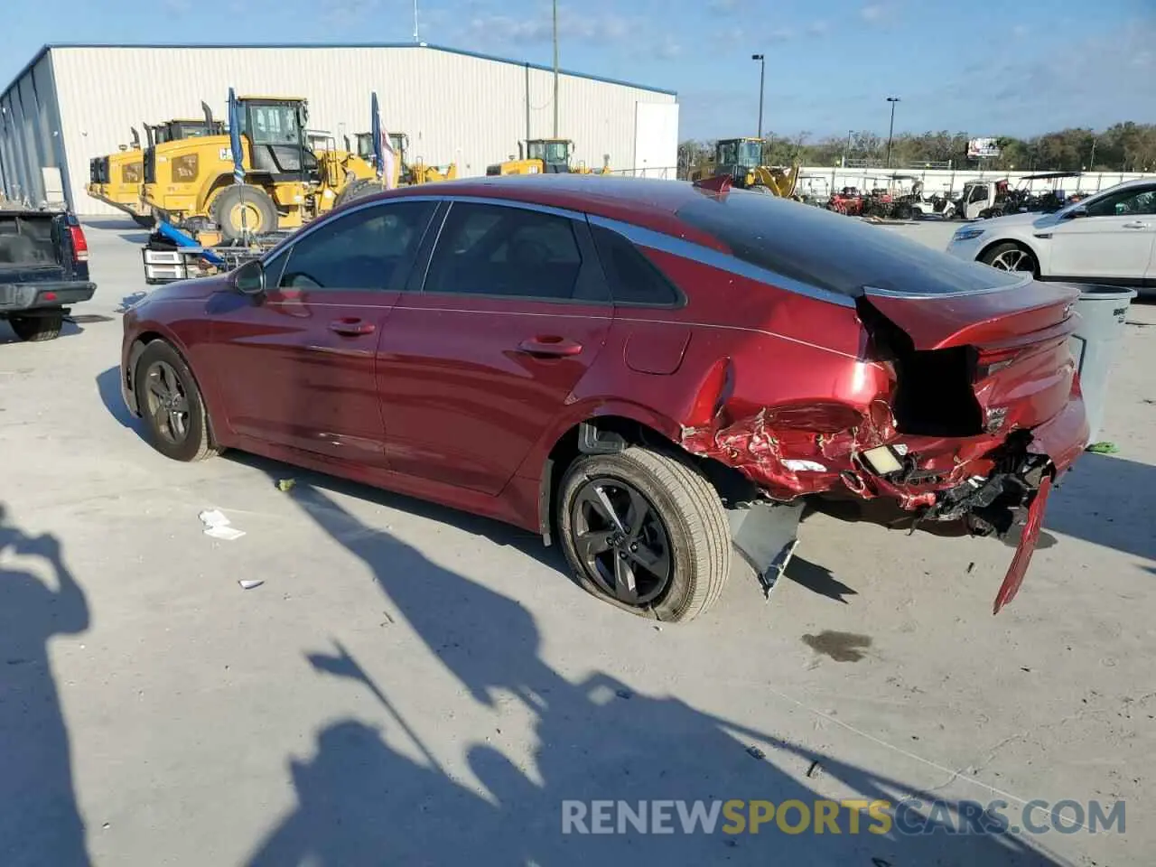 2 fotografías del automóvil dañado 5XXG14J2XMG024765 KIA K5 2021