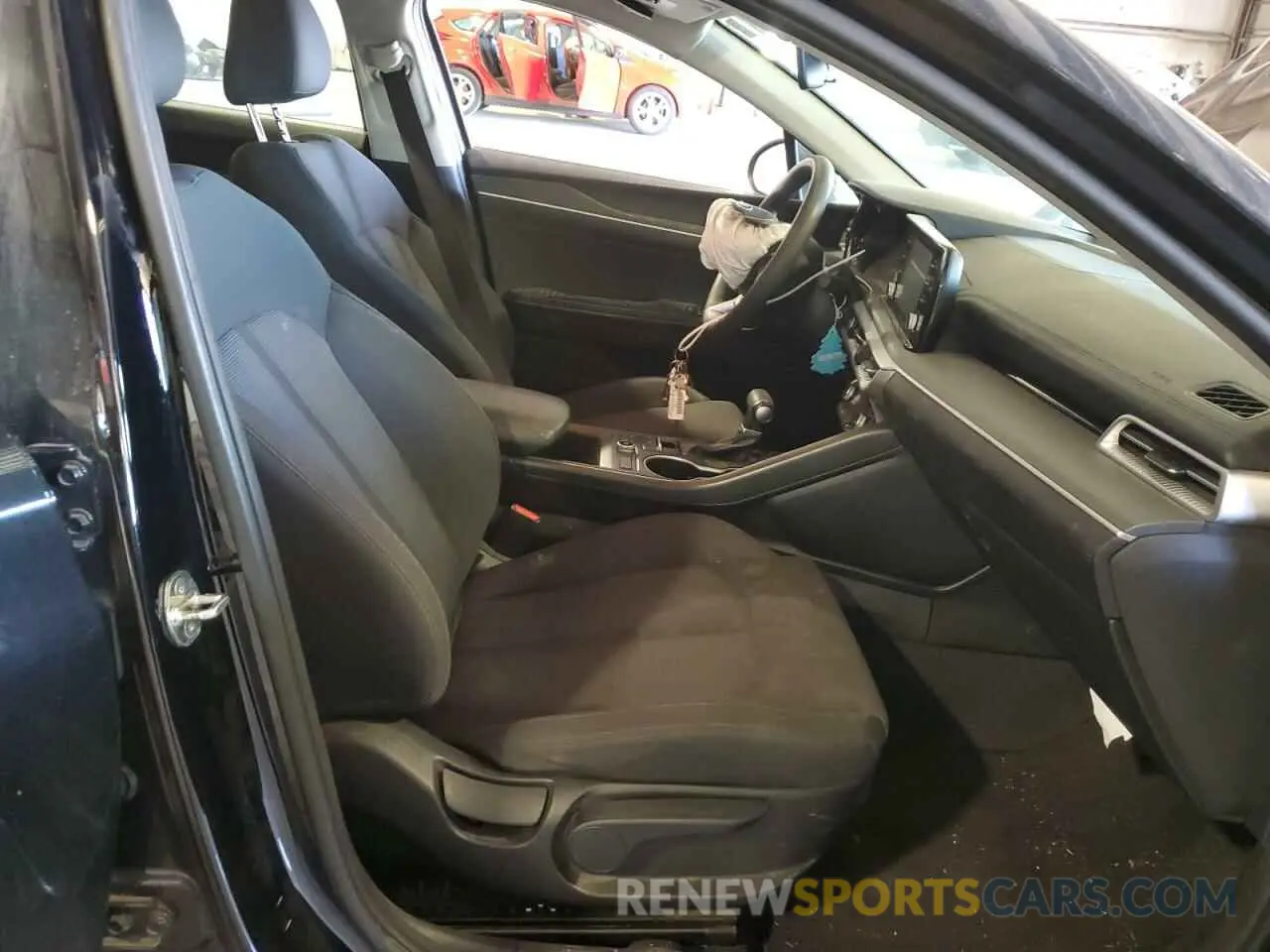 7 fotografías del automóvil dañado 5XXG14J2XMG037497 KIA K5 2021