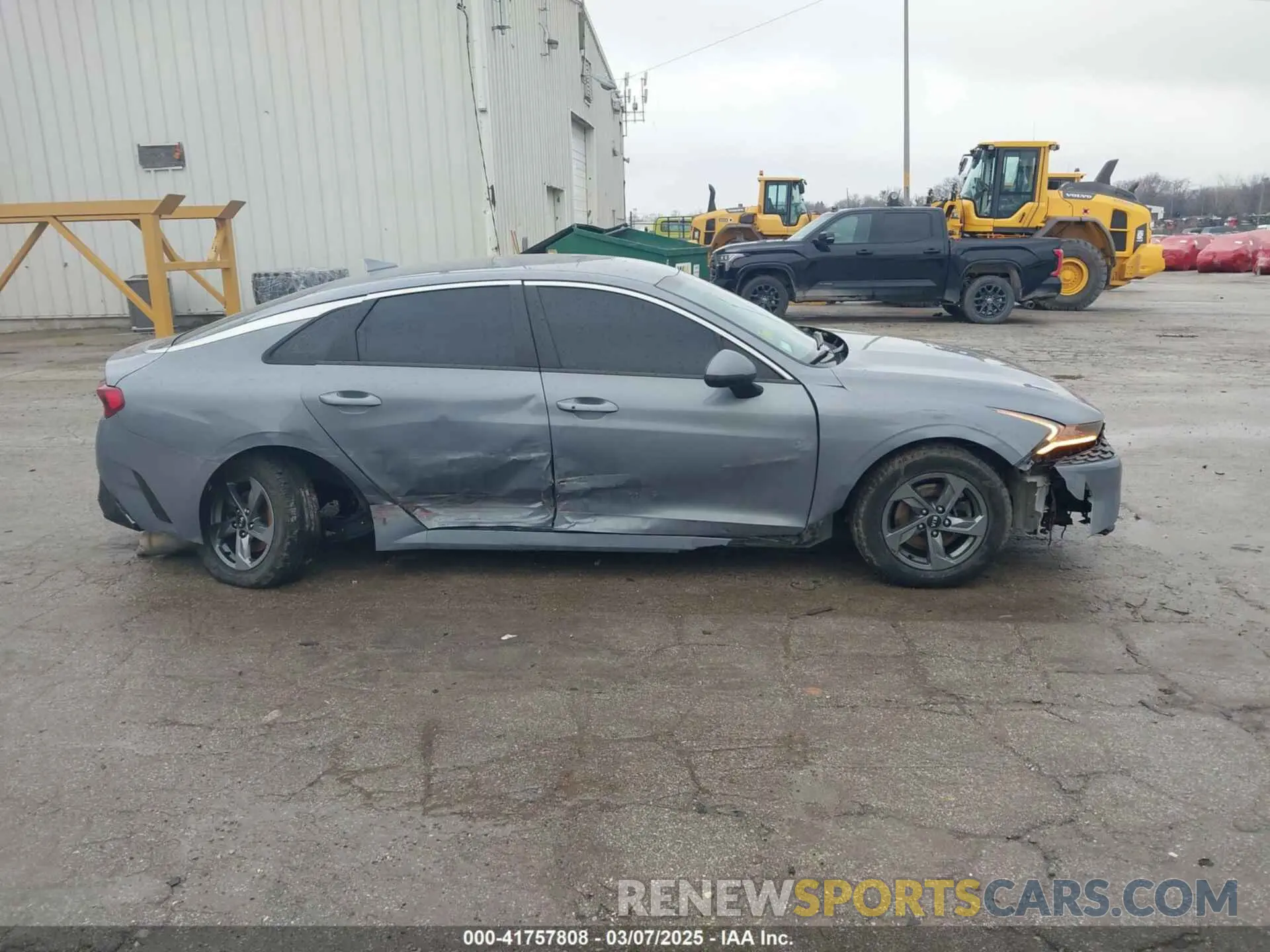 13 fotografías del automóvil dañado 5XXG14J2XMG062979 KIA K5 2021