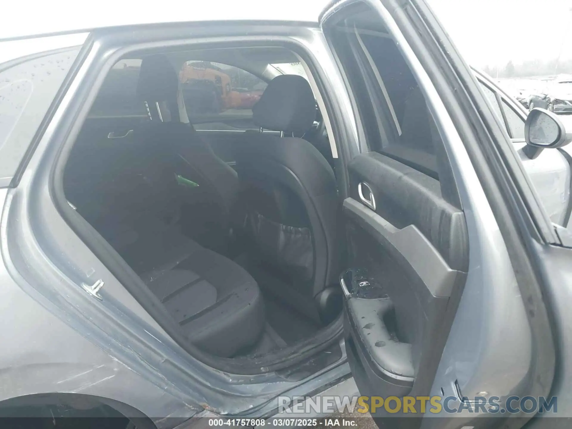 8 fotografías del automóvil dañado 5XXG14J2XMG062979 KIA K5 2021