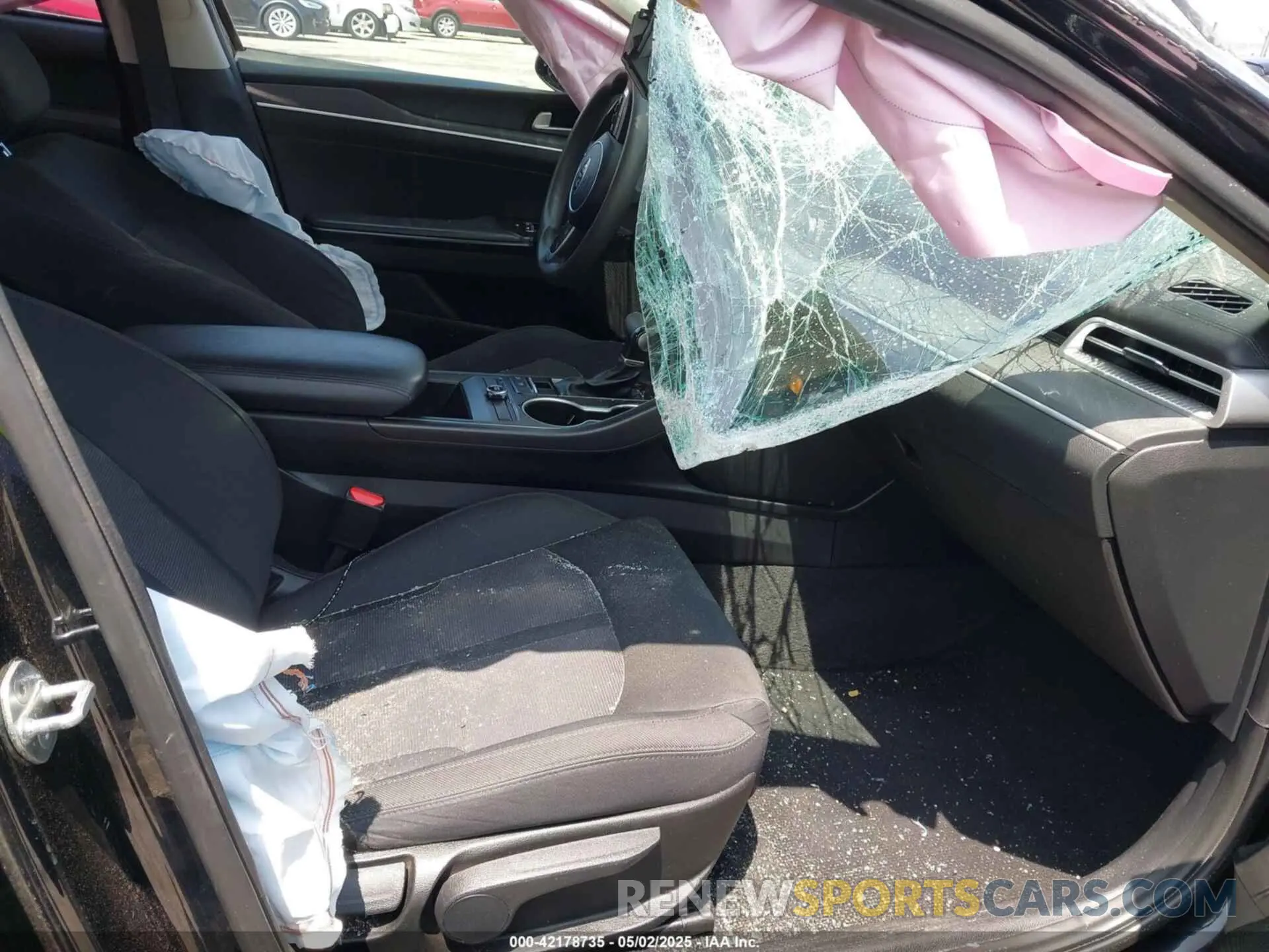5 fotografías del automóvil dañado 5XXG14J2XMG072542 KIA K5 2021