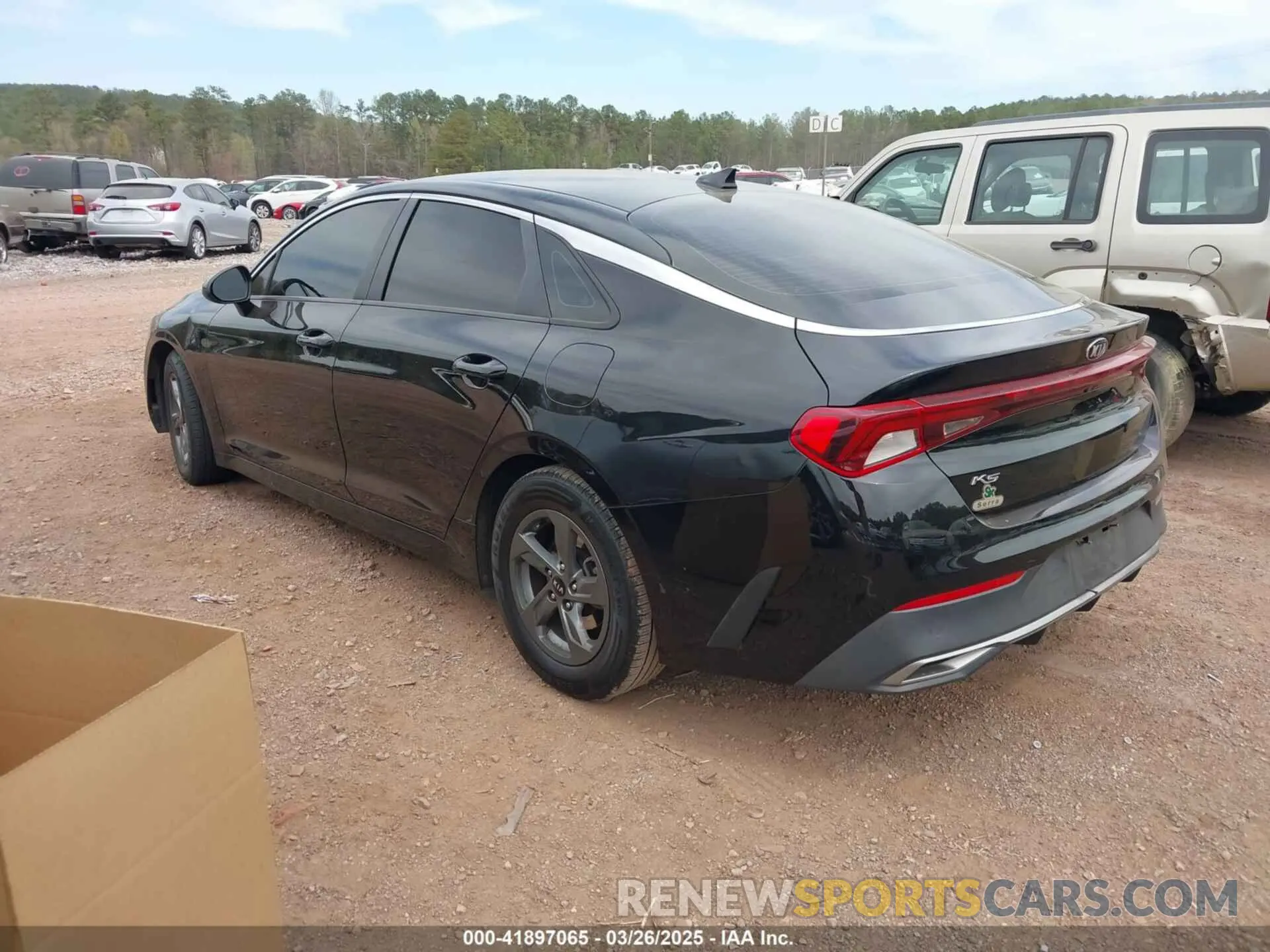 3 fotografías del automóvil dañado 5XXG24J20MG074555 KIA K5 2021