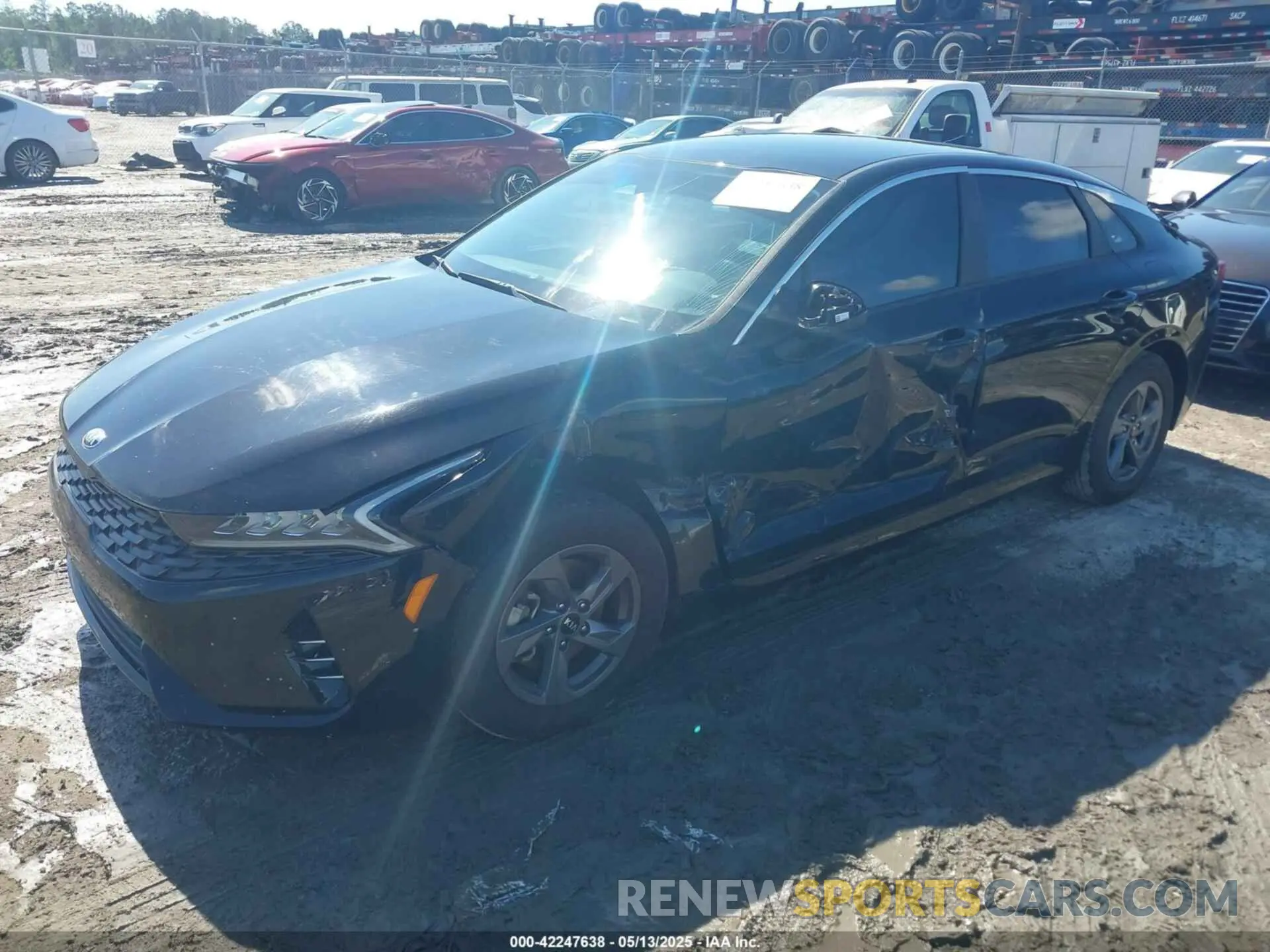2 fotografías del automóvil dañado 5XXG24J21MG001419 KIA K5 2021