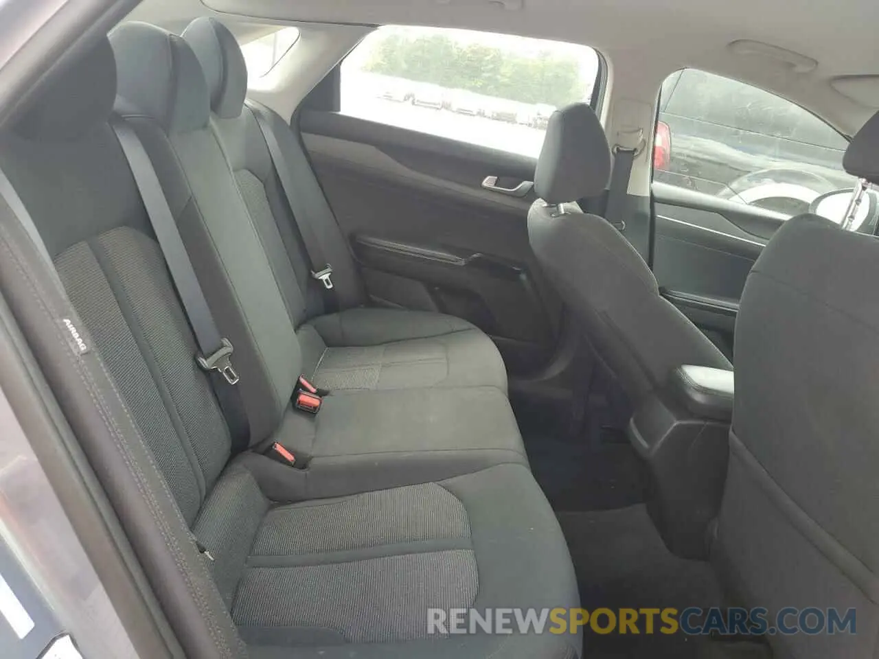 10 fotografías del automóvil dañado 5XXG24J21MG032184 KIA K5 2021