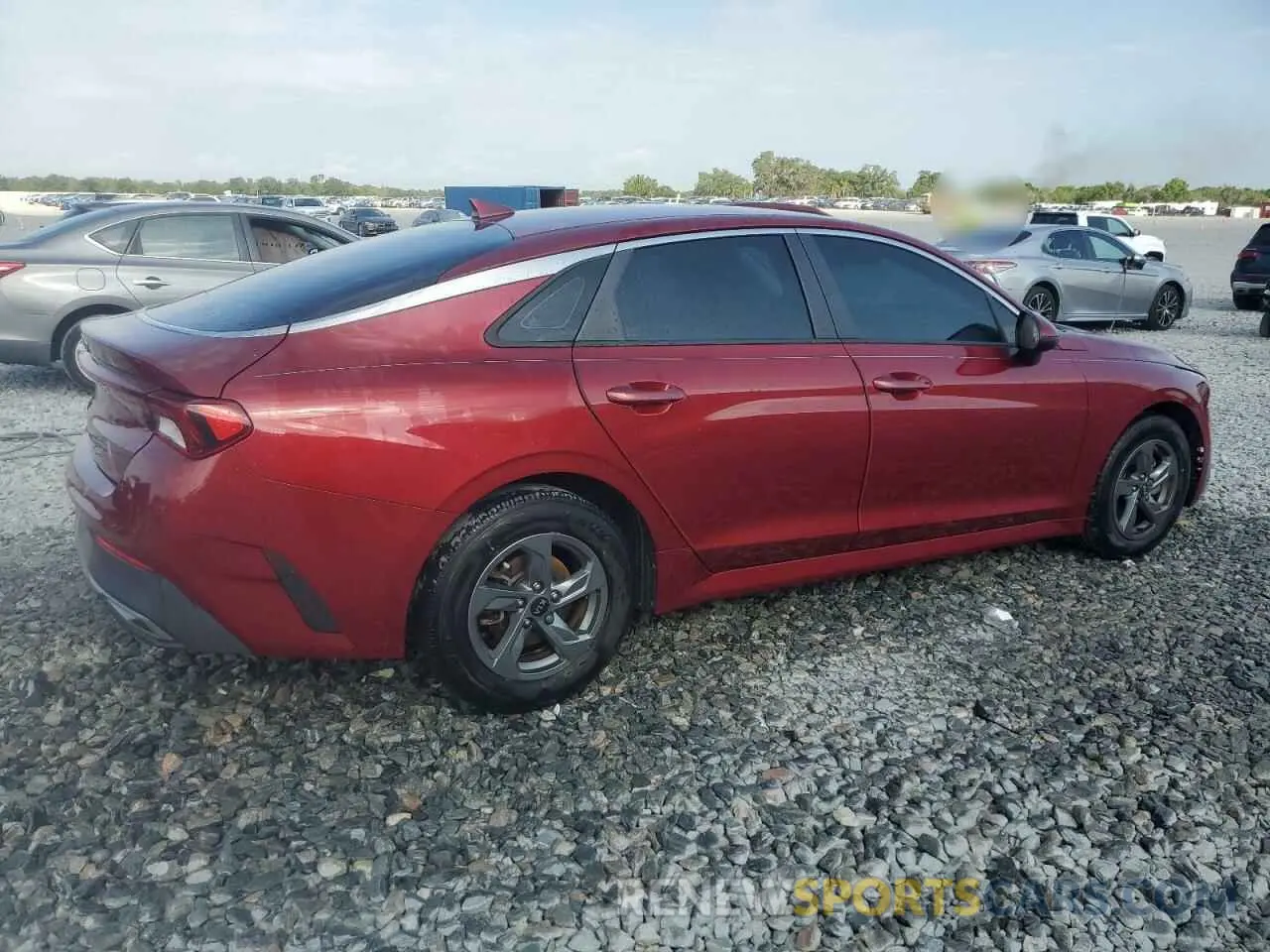 3 fotografías del automóvil dañado 5XXG24J22MG001347 KIA K5 2021