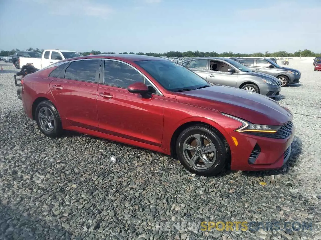 4 fotografías del automóvil dañado 5XXG24J22MG001347 KIA K5 2021